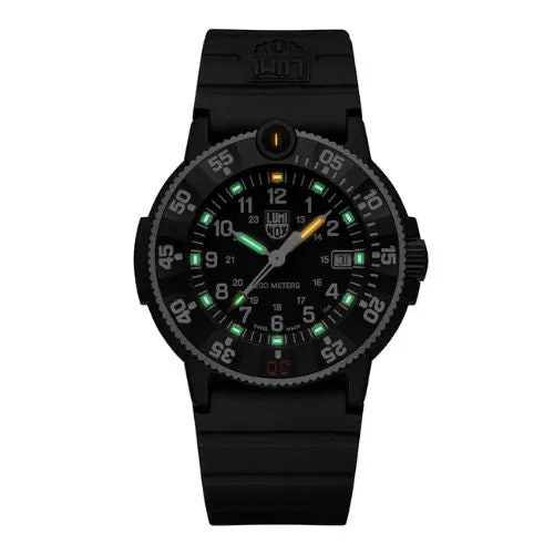 43MM LUMINOX NAVY SEAL ORIGINAL 3001 HERITAGE QUARTZ BLACK AND WHITE DIAL WATCH