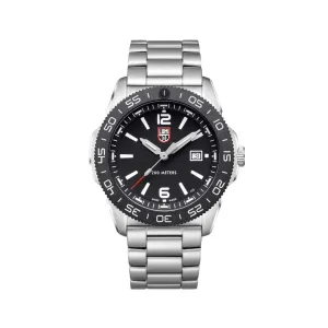 44MM LUMINOX PACIFIC DIVER QUARTZ WATCH WITH STAINLESS STEEL CASE AND BLACK AND WHITE DATE DIAL