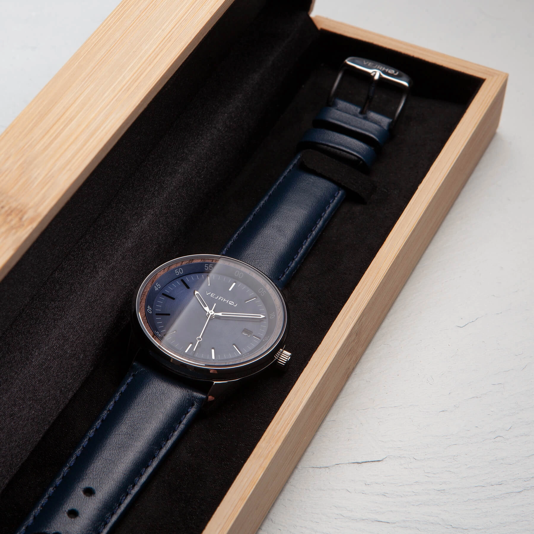 A02 | blue (automatic)