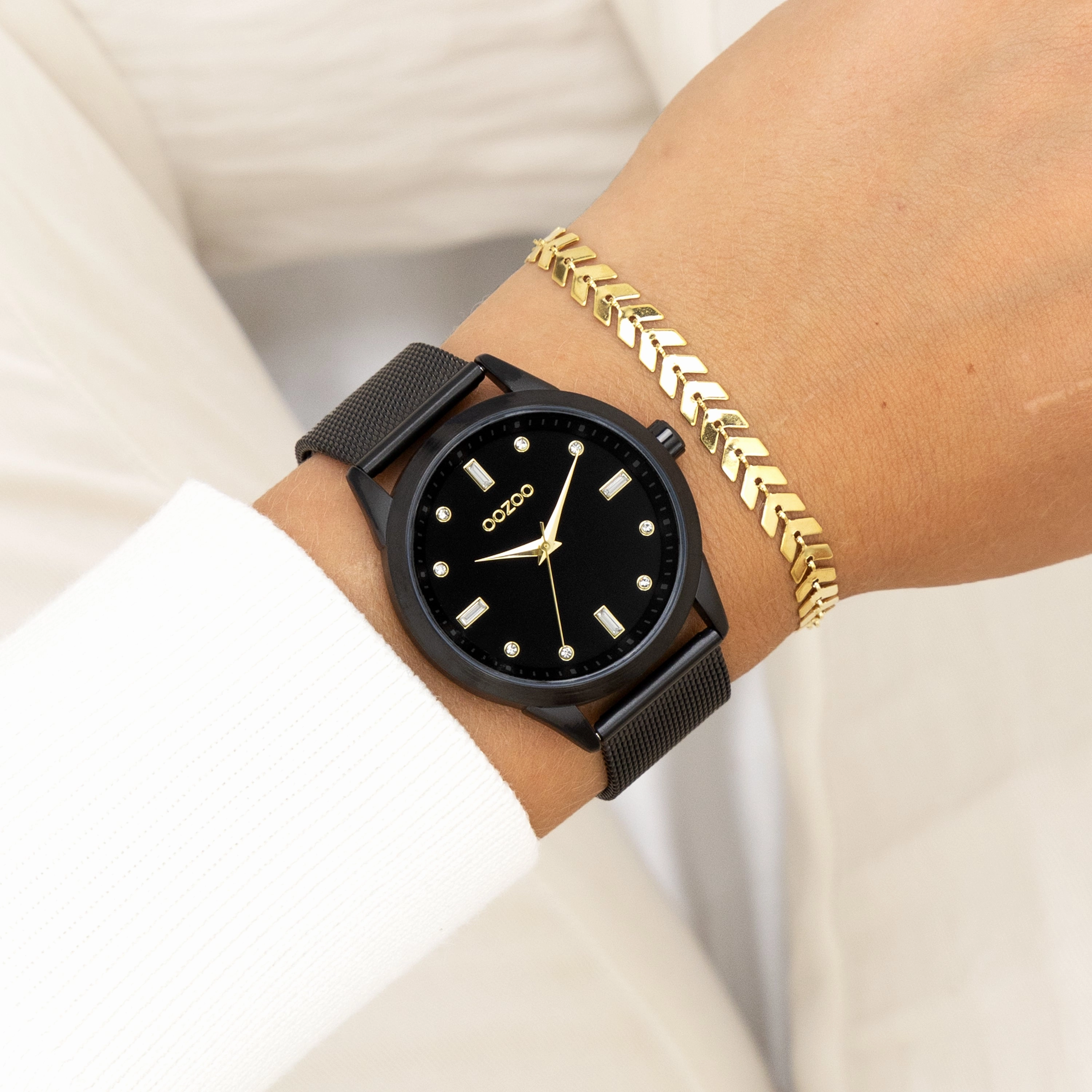 Black OOZOO watch with metal mesh bracelet - C11284