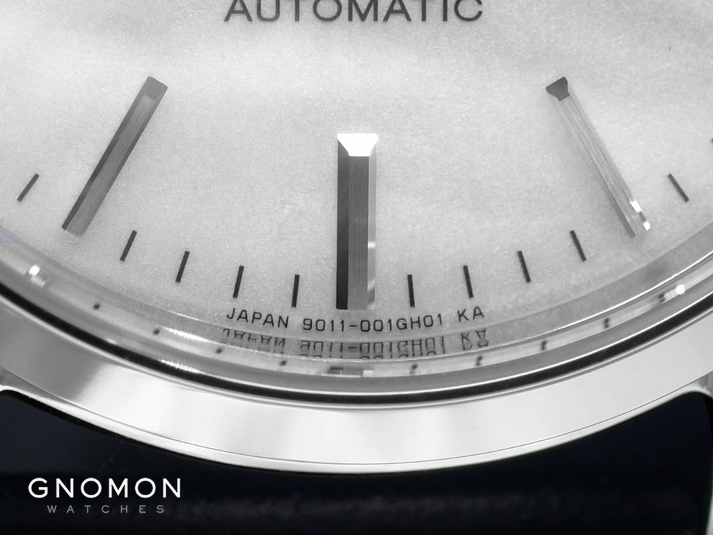Collection Silver Leaf Lacquer Dial White Ref. NB1060-04A