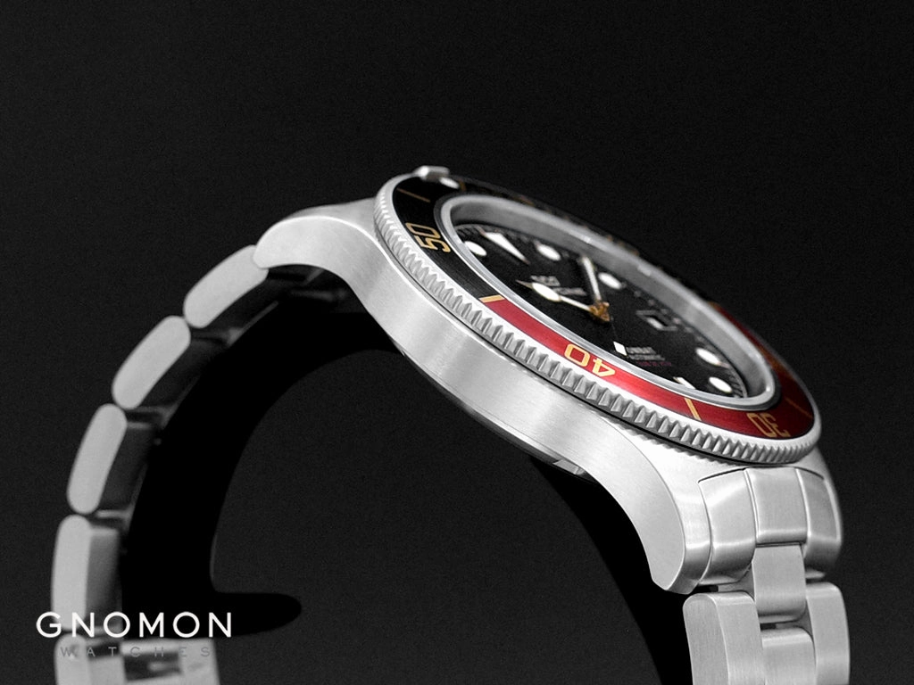 Combat SUB 42 Black/Red Ref. GL0391