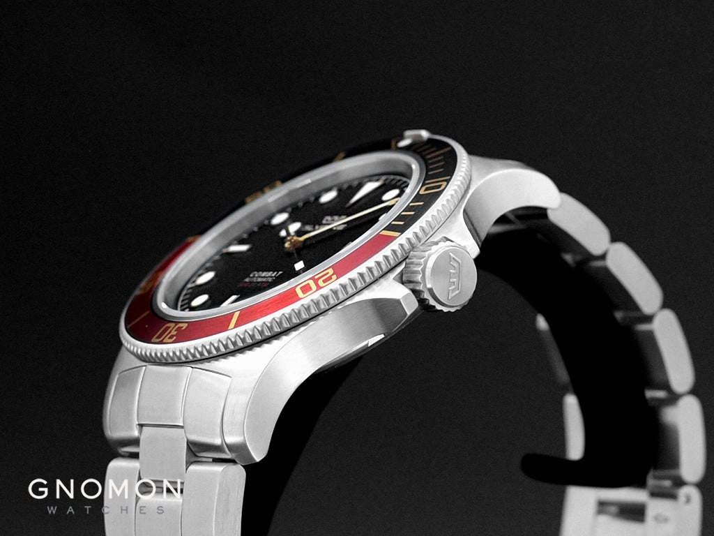 Combat SUB 42 Black/Red Ref. GL0391