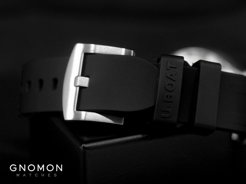 Darkmoon 40mm SS Red Glass Ref. 9305