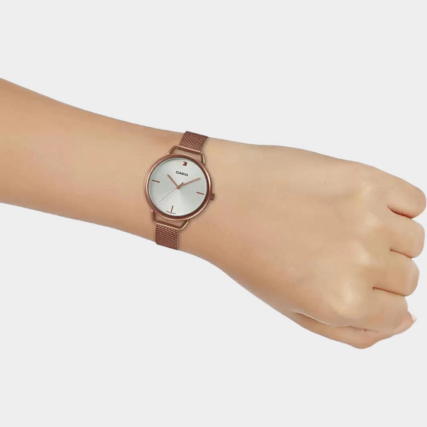 Enticer Women's Analog Stainless Steel Watch A1812 - LTP-E415MR-7CDF