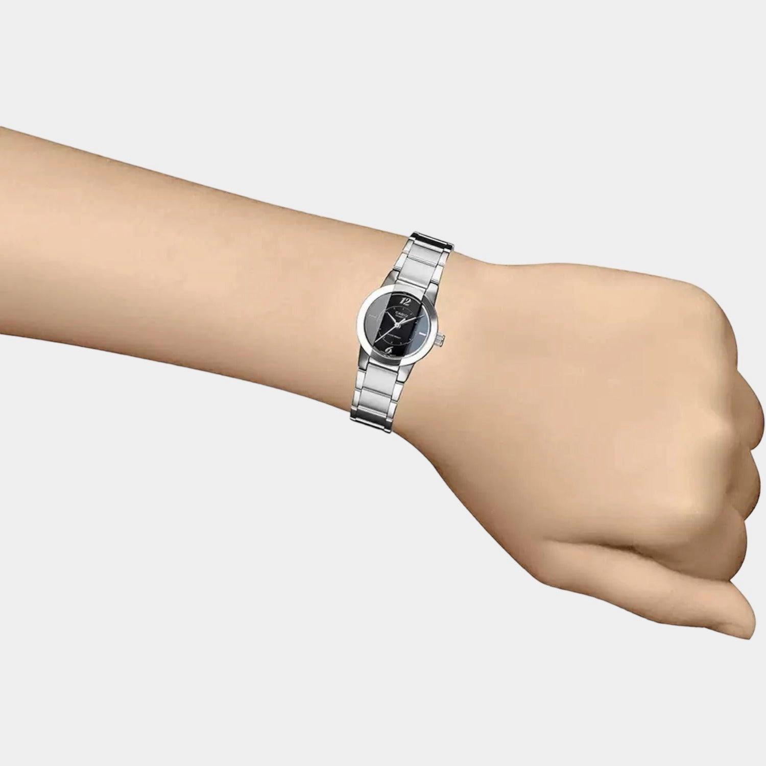 Enticer Women's Analog Stainless Steel Watch SH33 - LTP-1230D-1CDF