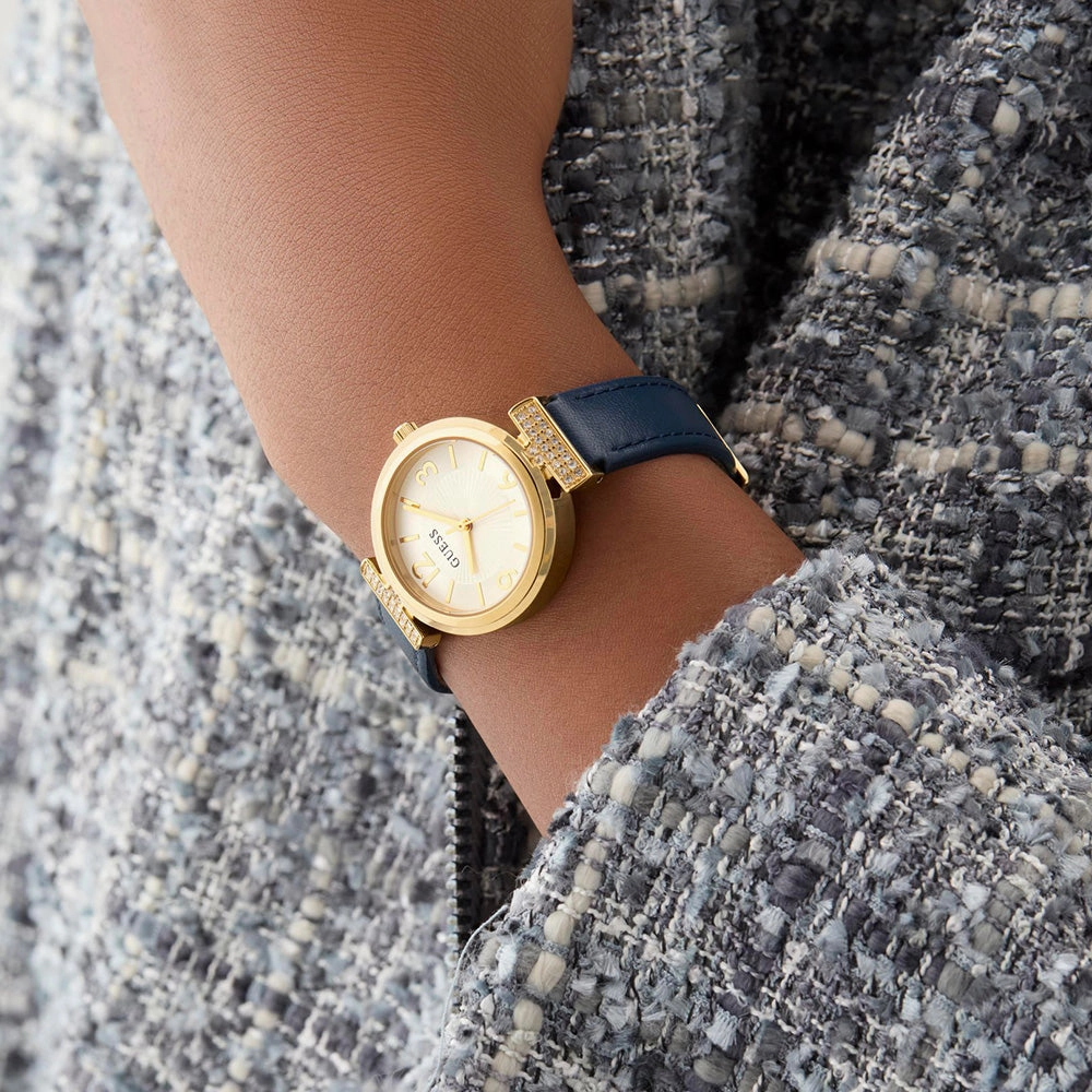 Guess Array GW0614L5