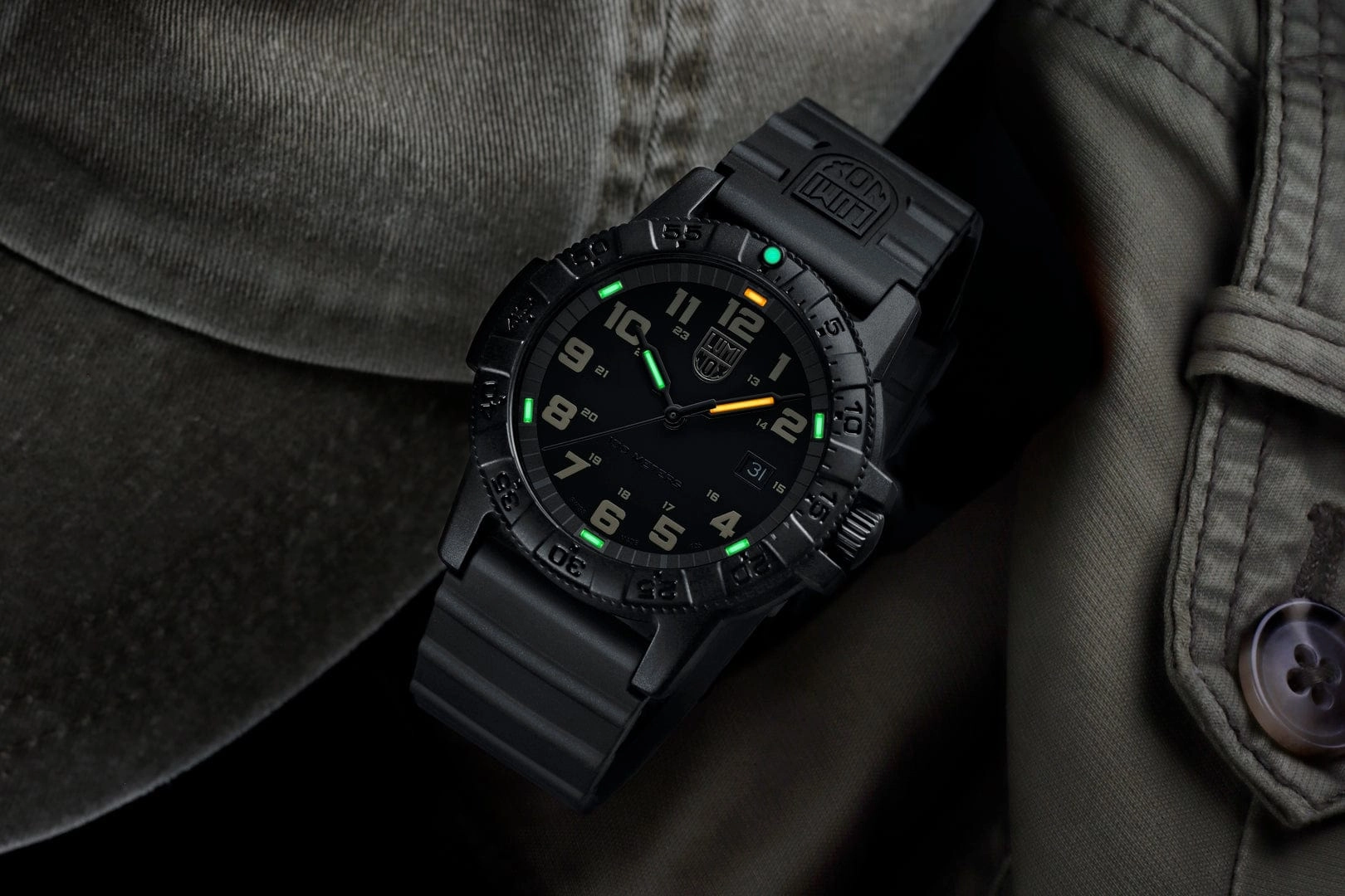 Luminox Leatherback Sea Turtle Giant Outdoor Black Leather Watch XS.0330