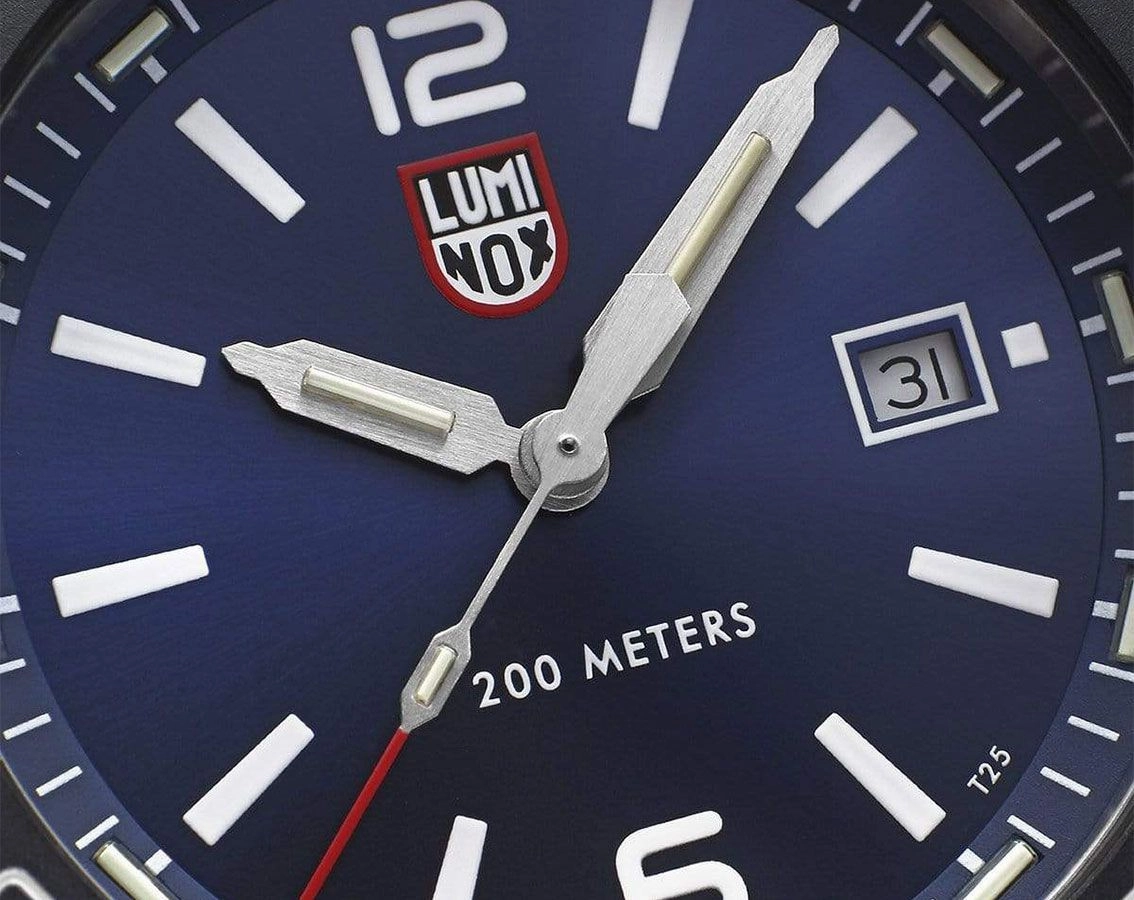 Luminox Pacific Diver Stainless Steel Blue Dial Blue Rubber Strap Date Divers Quartz Mens Watch XS.3123.DF