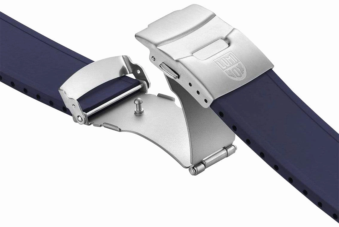 Luminox Pacific Diver Stainless Steel Blue Dial Blue Rubber Strap Date Divers Quartz Mens Watch XS.3123.DF