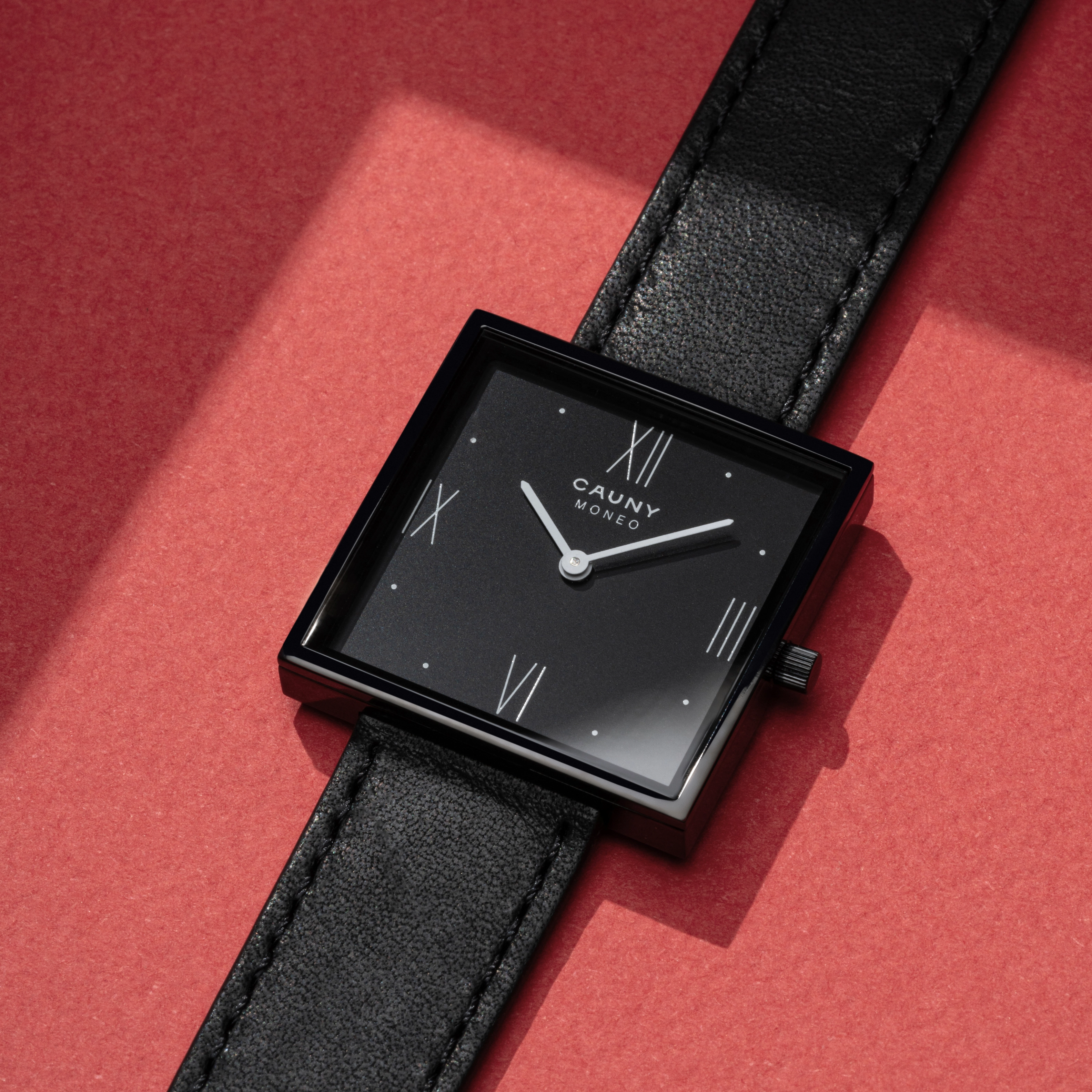 Moneo Black