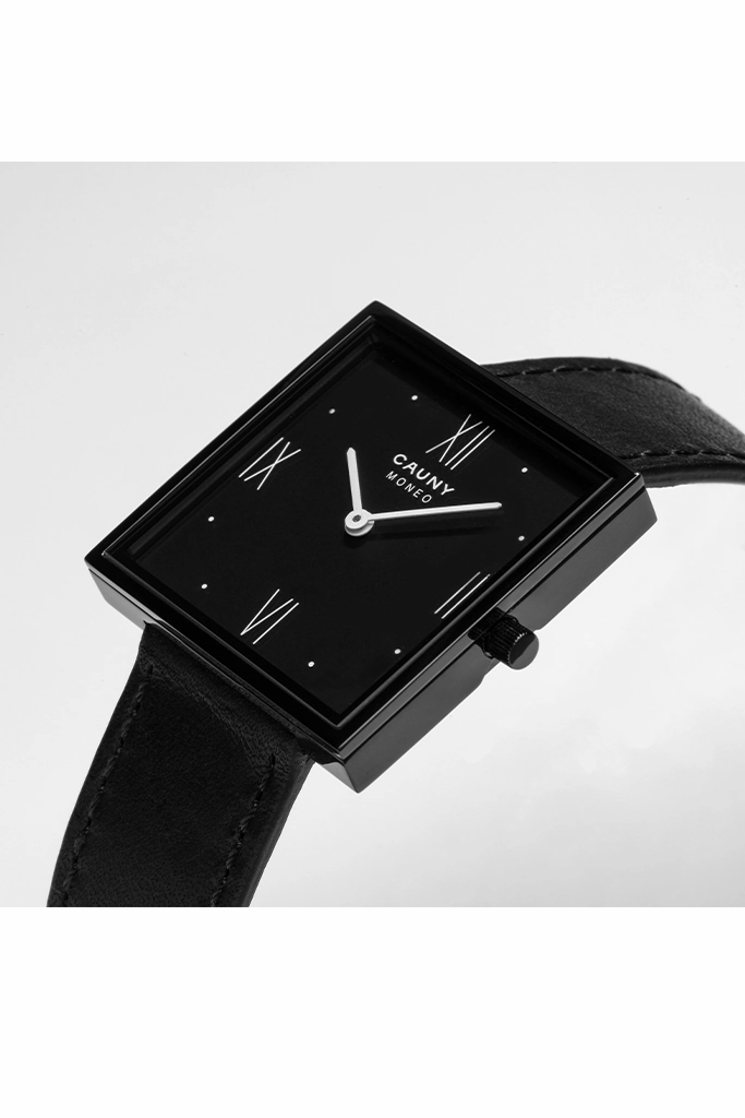Moneo Black