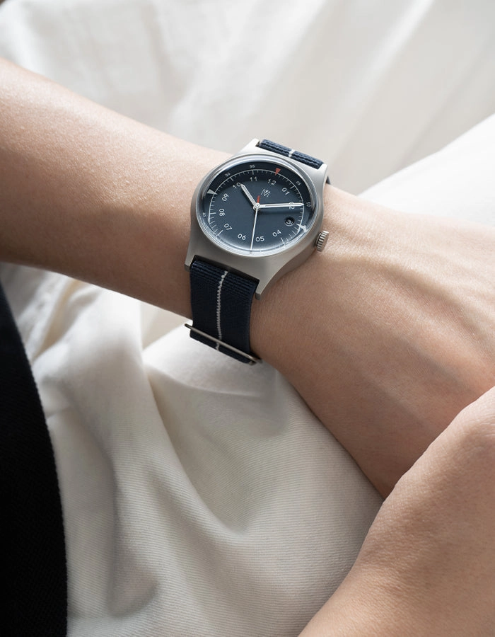MUS 02 NAVY P AUTO
