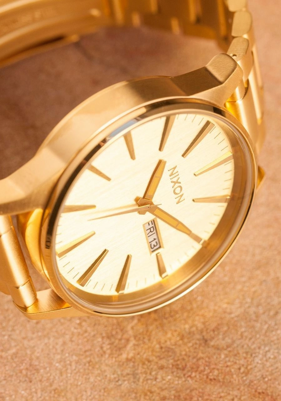 Nixon Sentry Stainless Steel All Gold