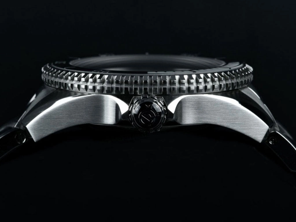 Ocean 2 Premium Black