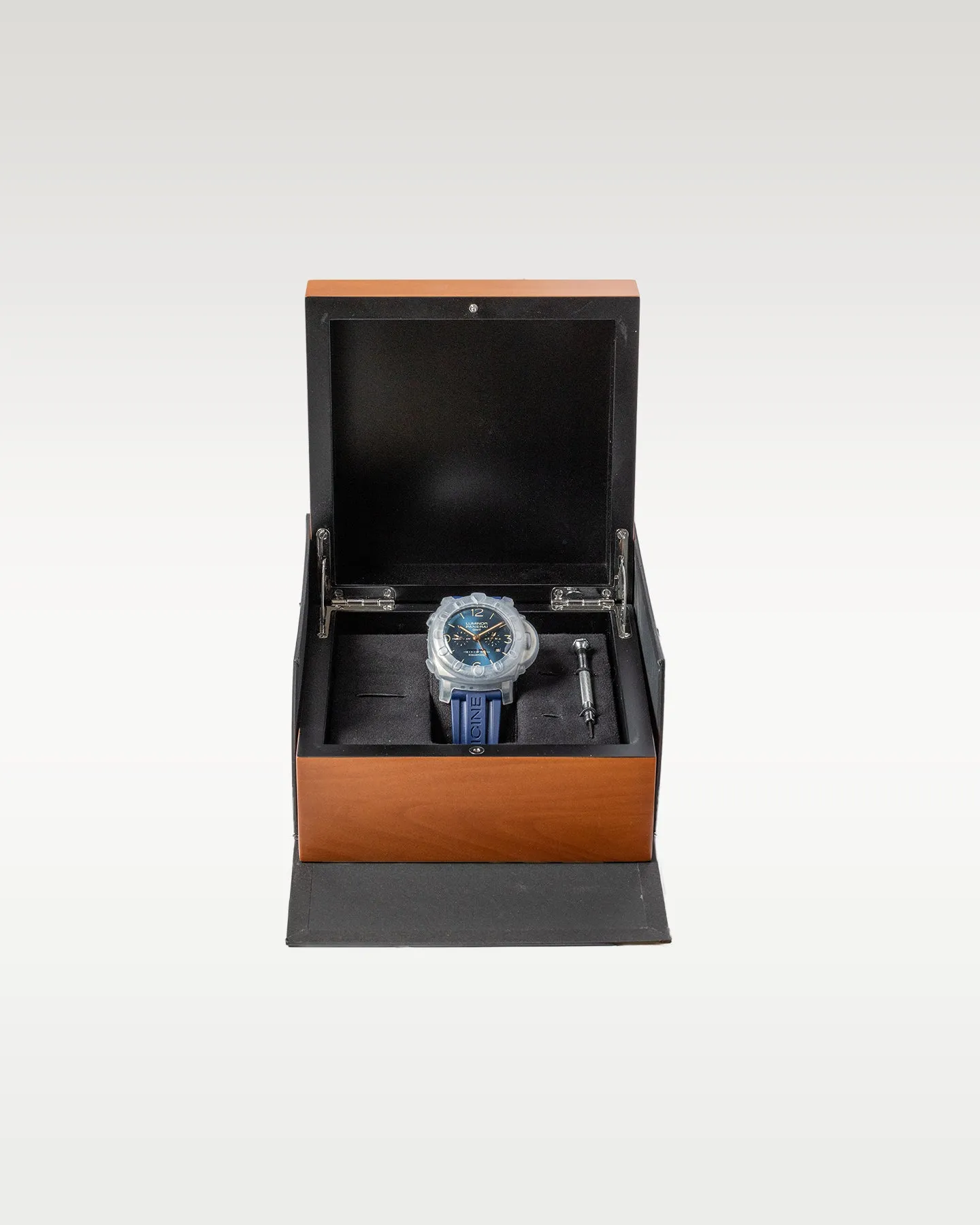 Panerai Luminor Equation Of Time GMT PAM00670
