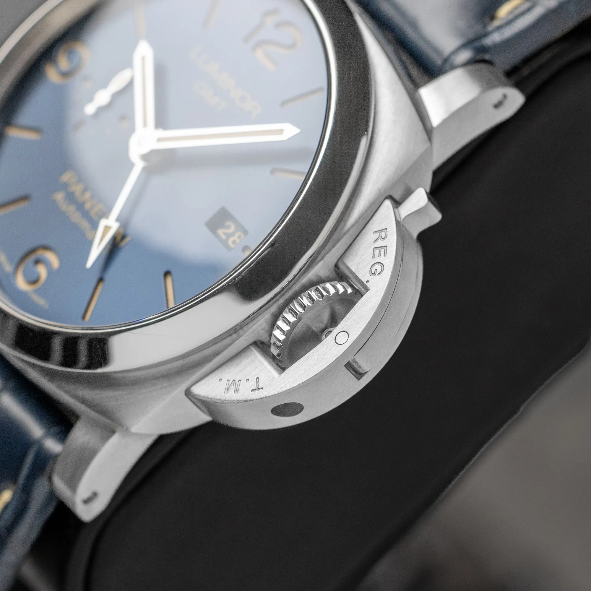 Panerai Luminor GMT Pam 1033