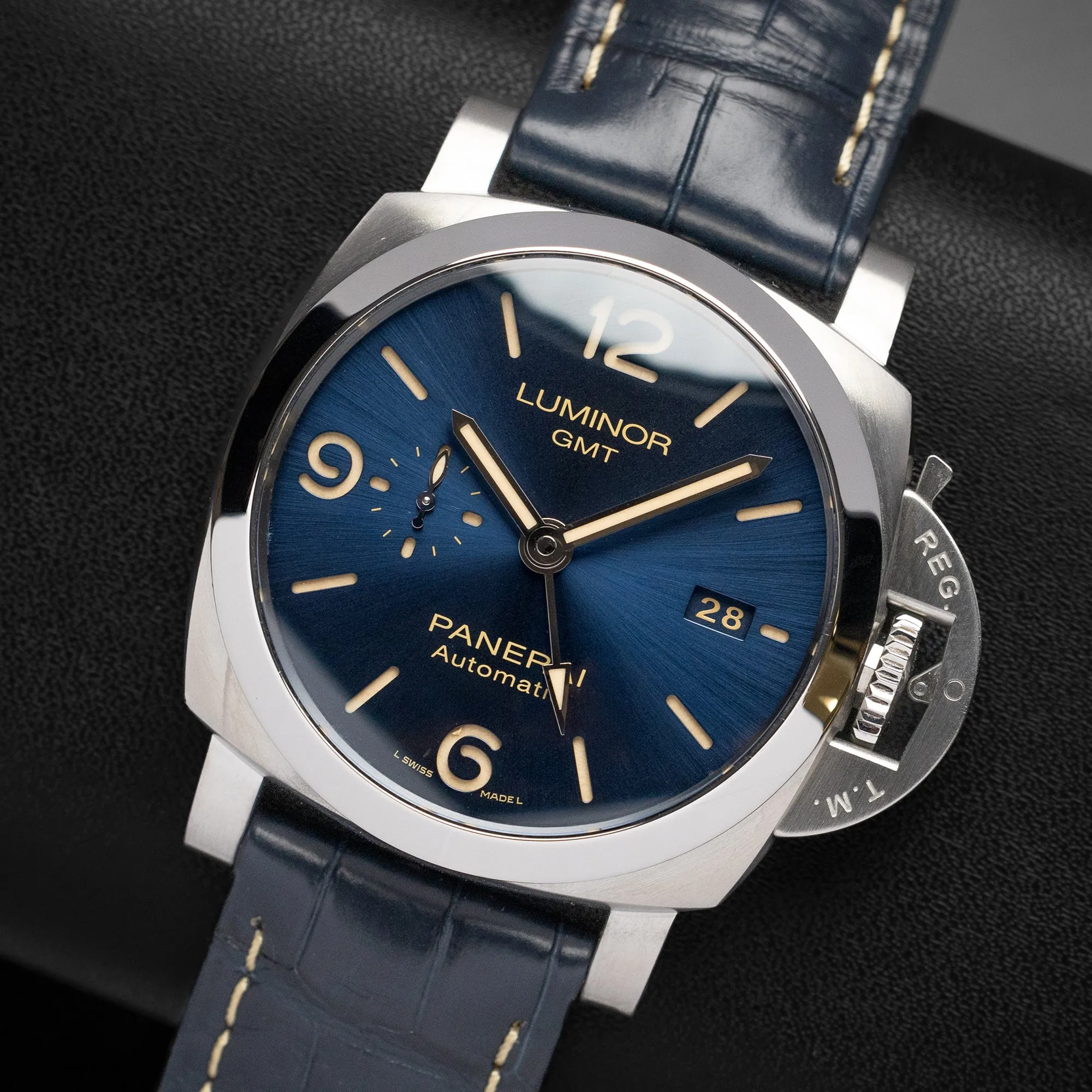 Panerai Luminor GMT Pam 1033
