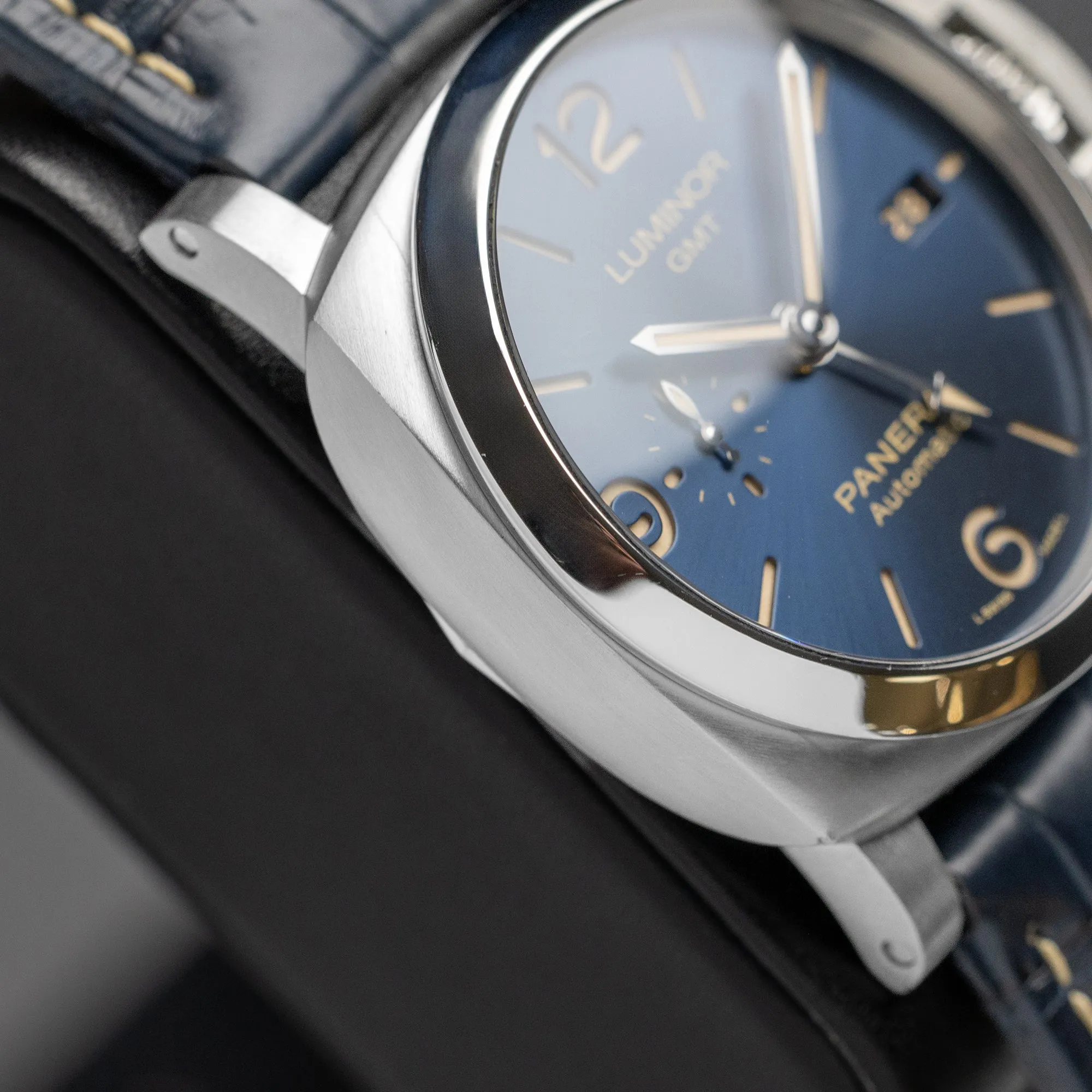 Panerai Luminor GMT Pam 1033