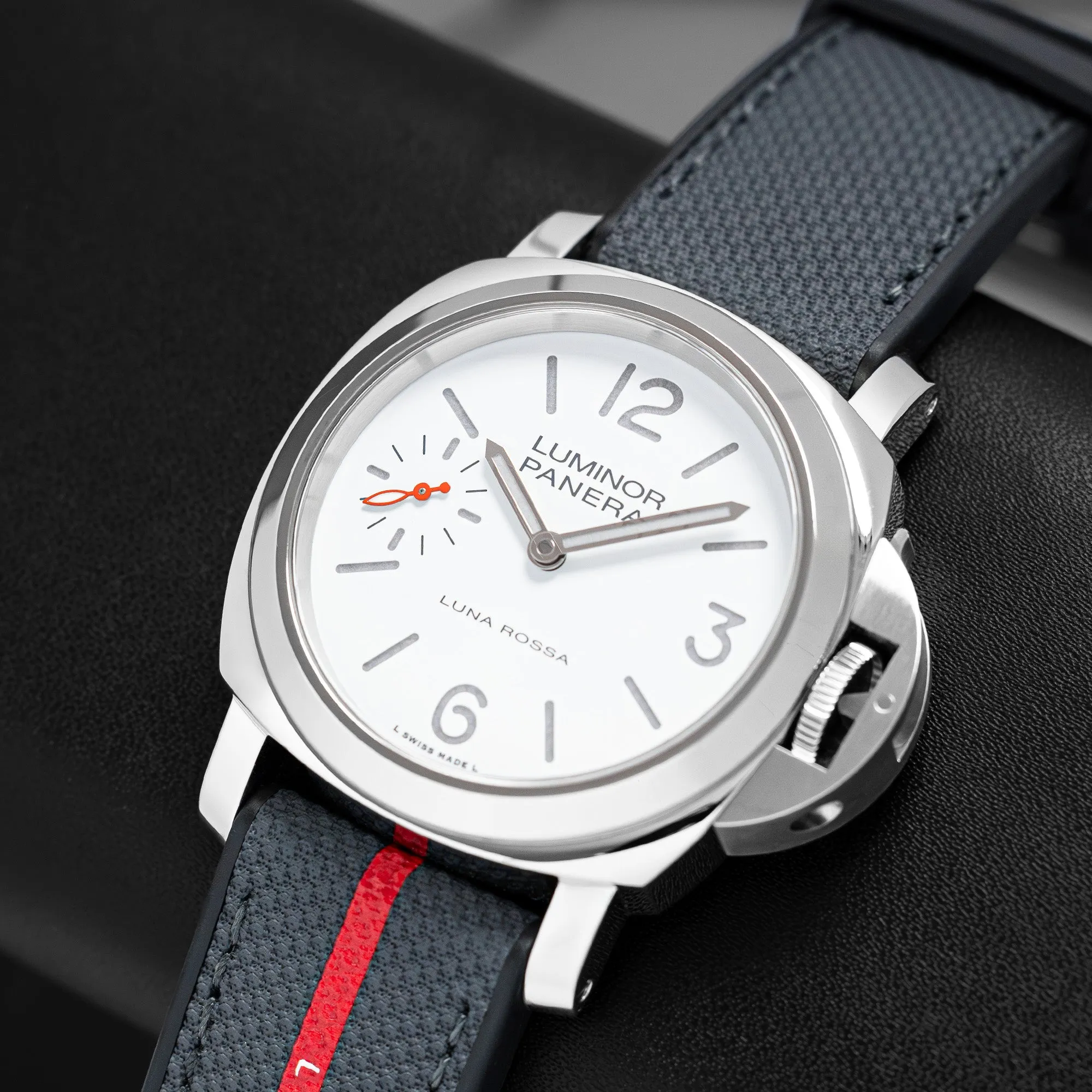 Panerai Luminor Luna Rossa PAM01342