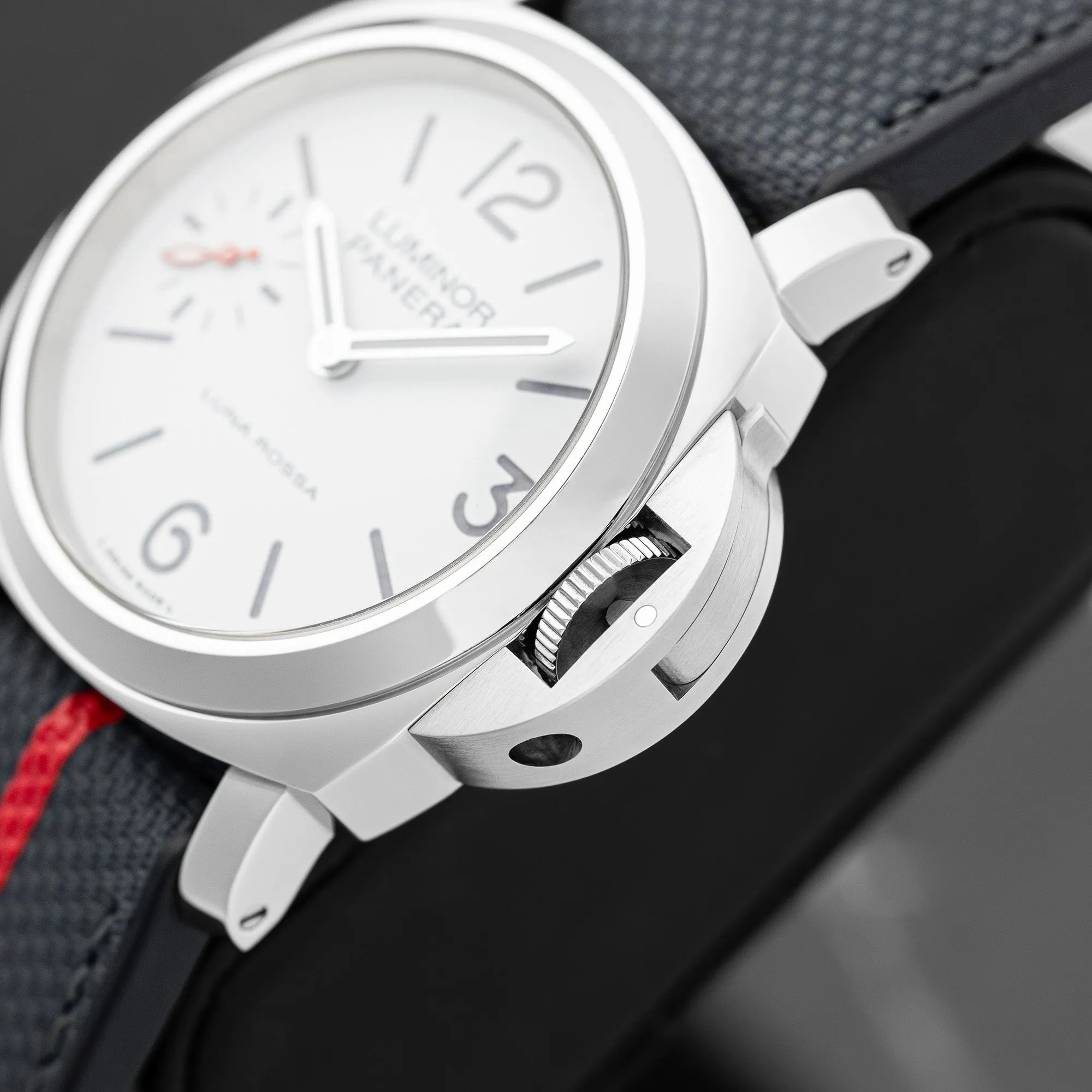 Panerai Luminor Luna Rossa PAM01342