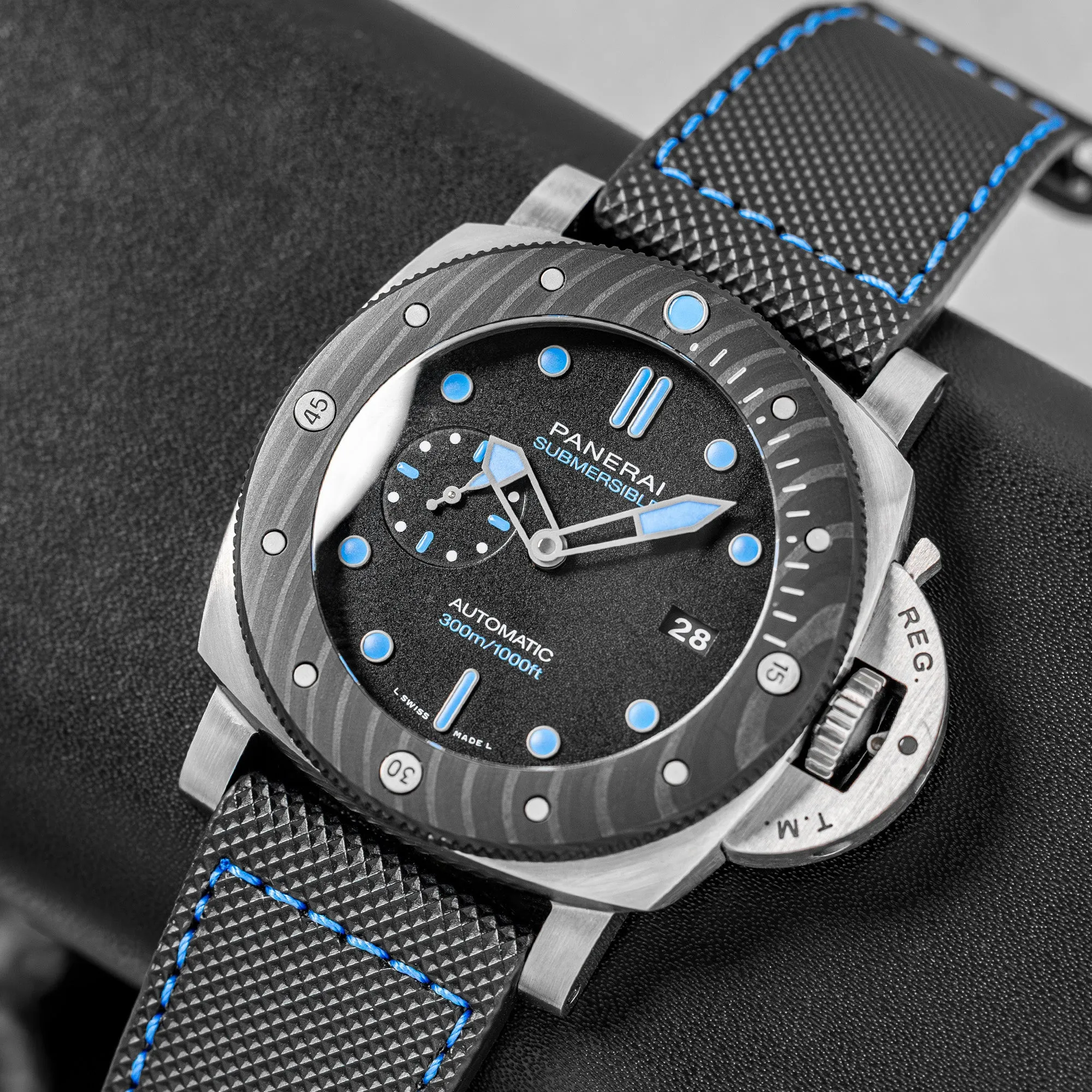 Panerai Submersible Bmg-Tech PAM00799