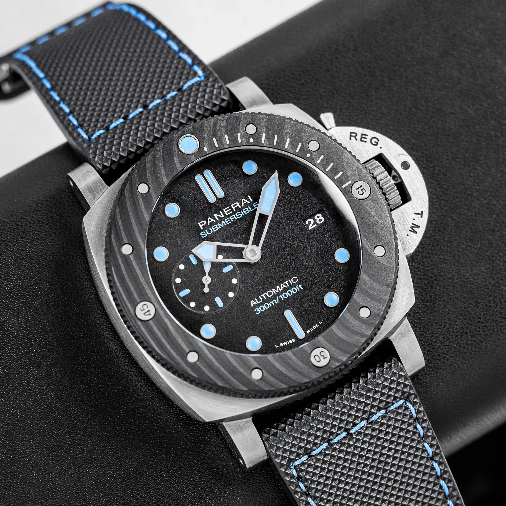 Panerai Submersible Bmg-Tech PAM00799