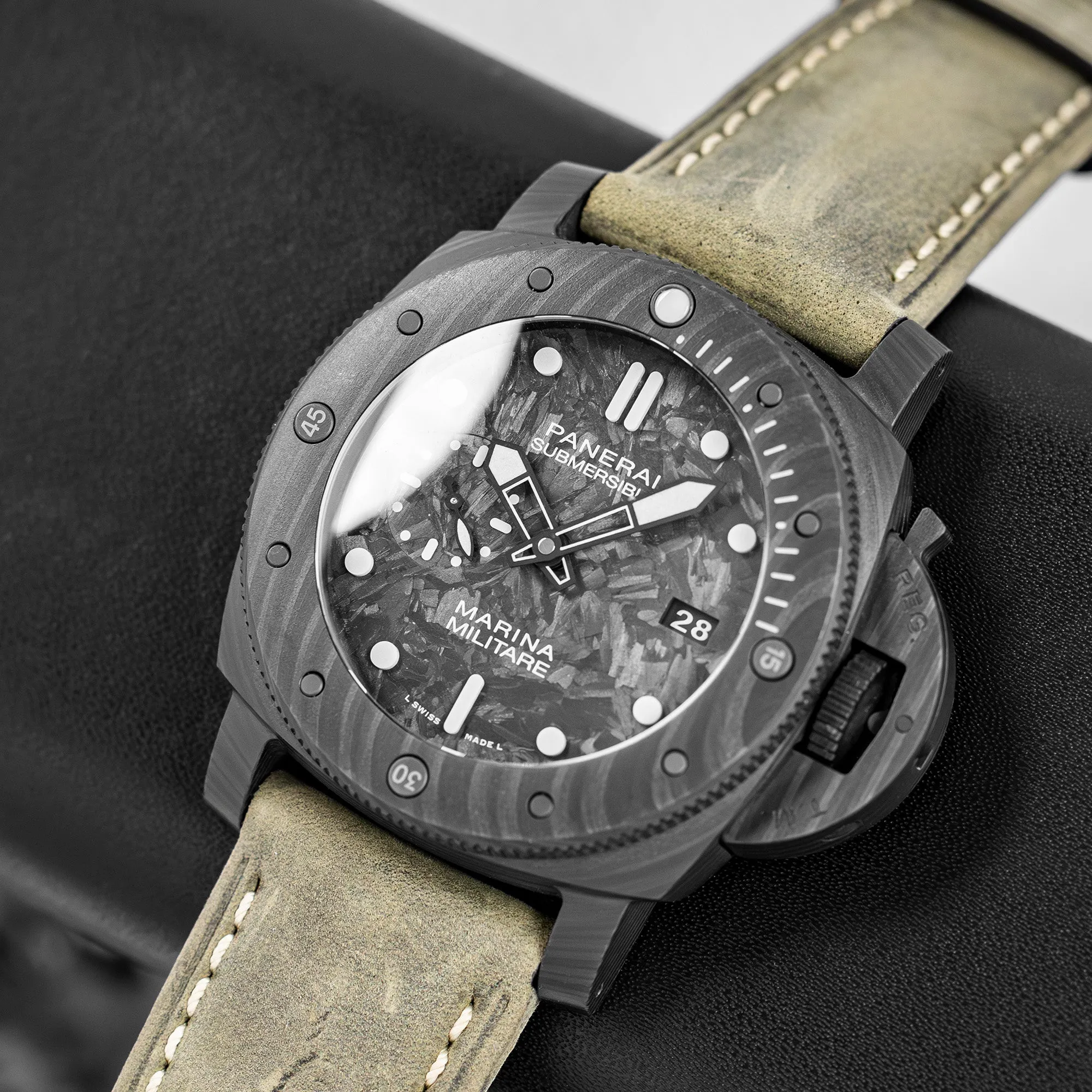 Panerai Submersible Marina Militare Carbotech PAM02979