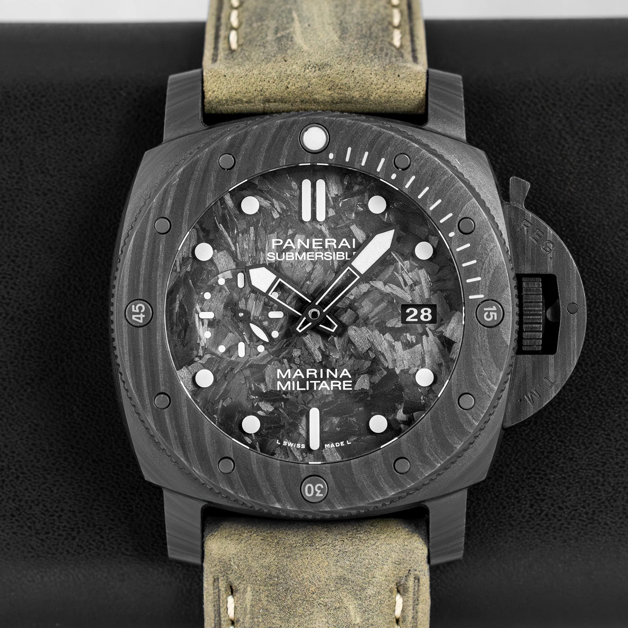 Panerai Submersible Marina Militare Carbotech PAM02979