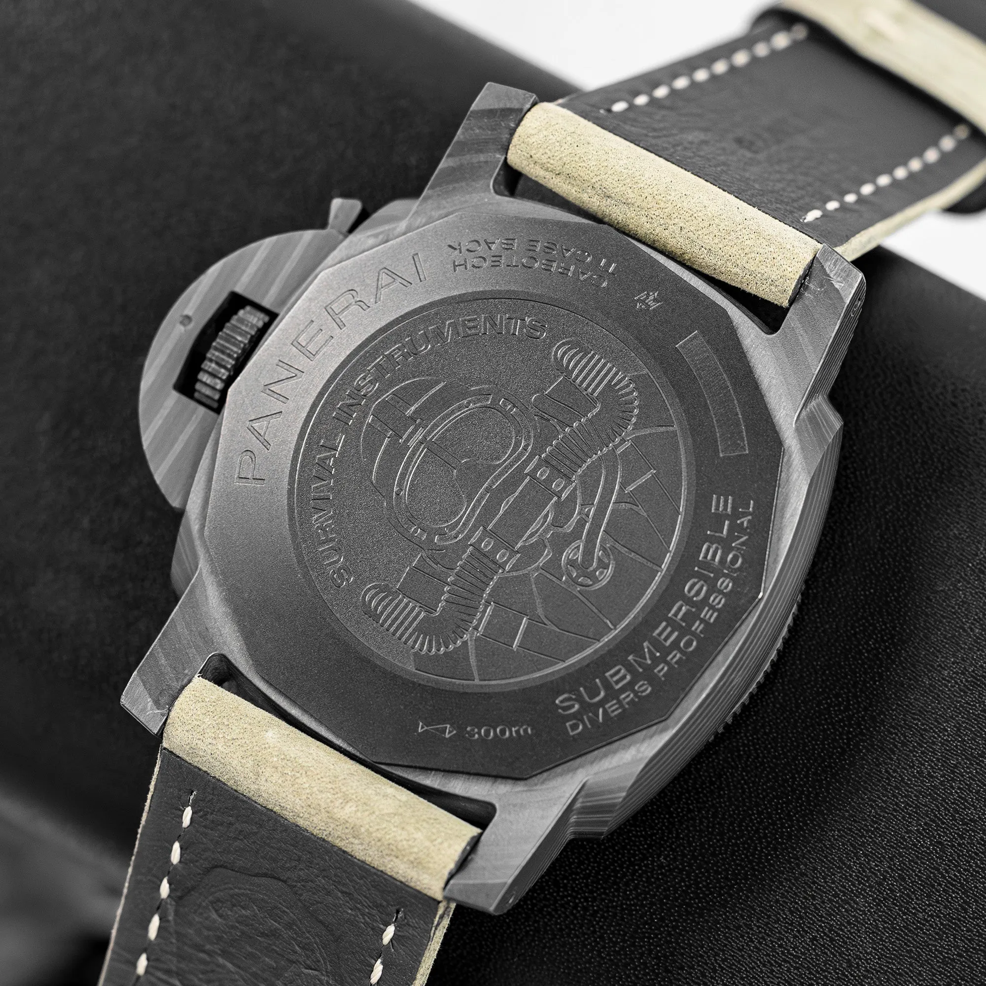 Panerai Submersible Marina Militare Carbotech PAM02979