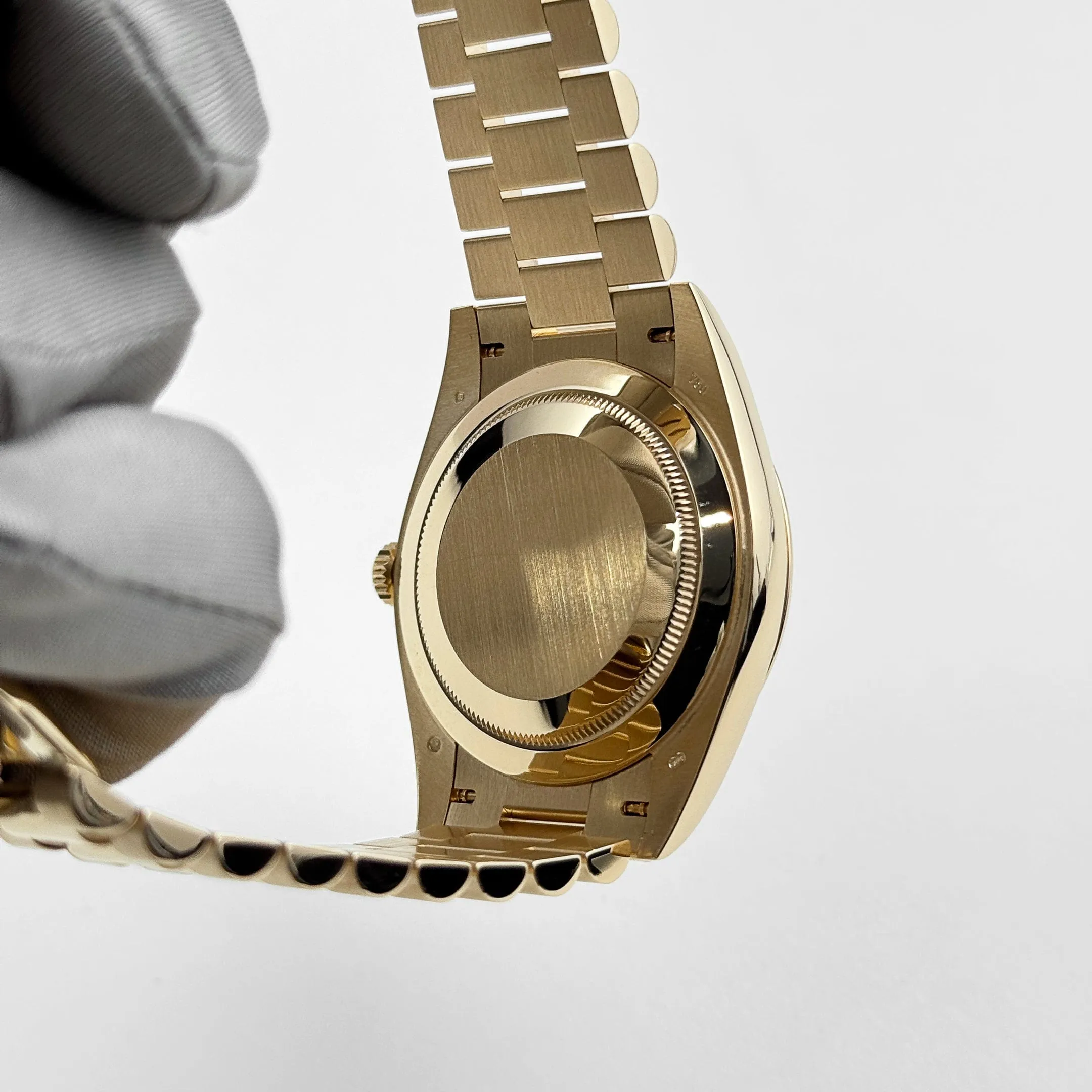 Rolex Day-Date 40 228238 Yellow Gold Champagne Roman Dial