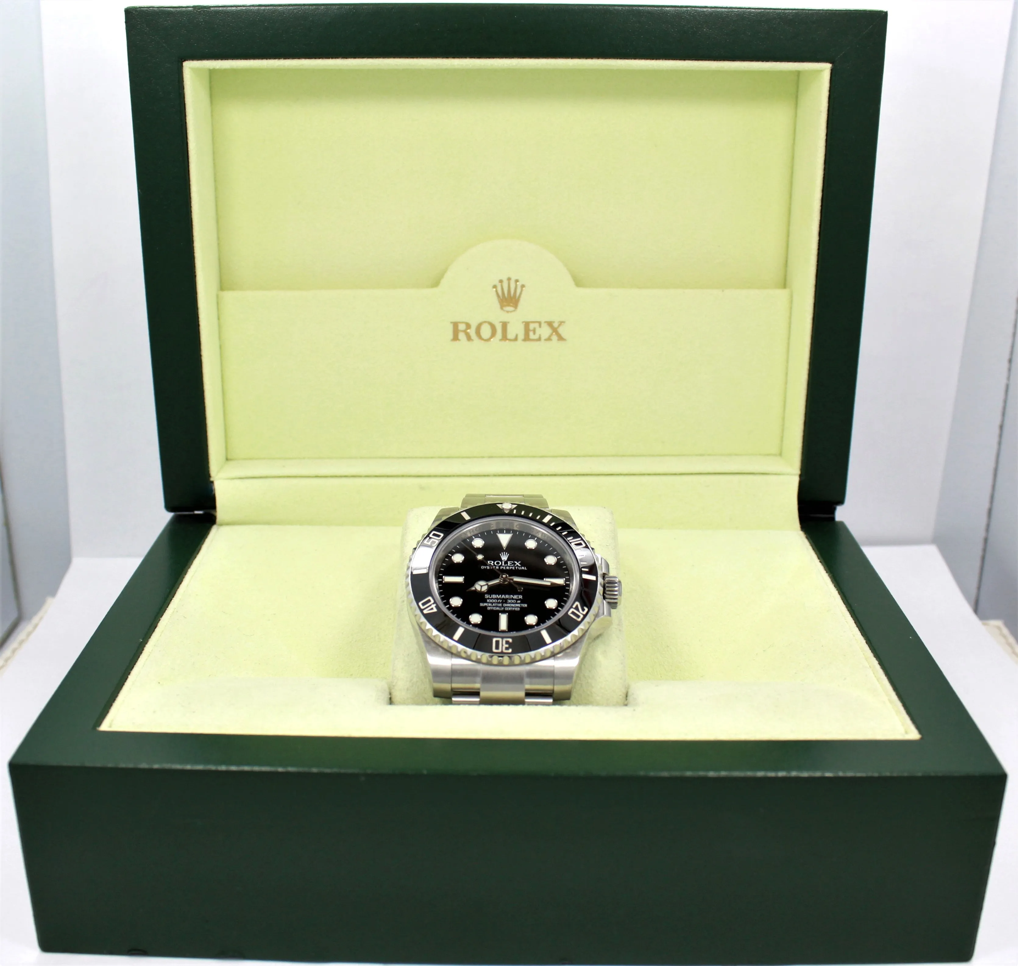 Rolex Oyster Perpetual Submariner 114060 (No Date)