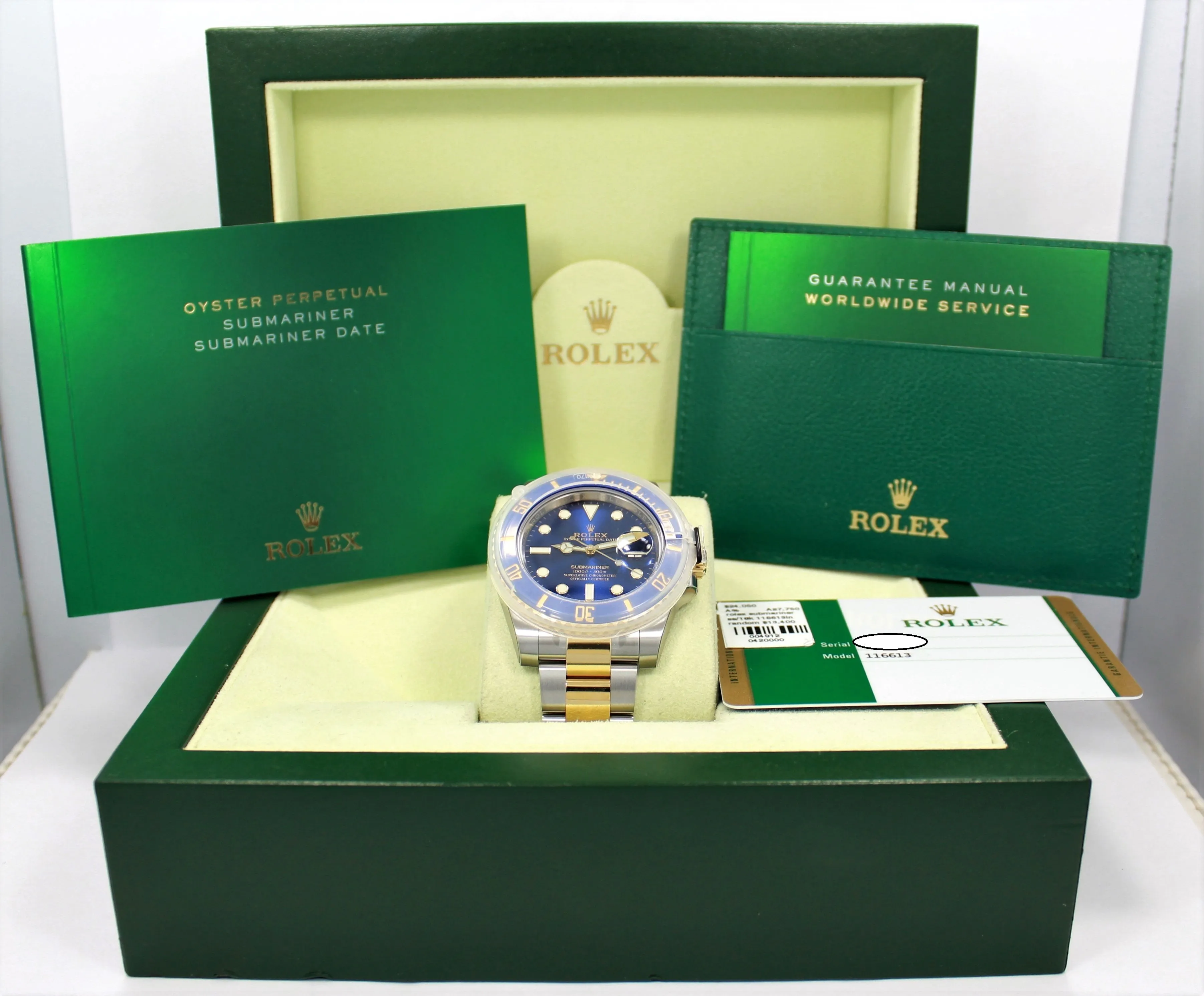Rolex Oyster Perpetual Submariner Date 116613LB (Unworn)