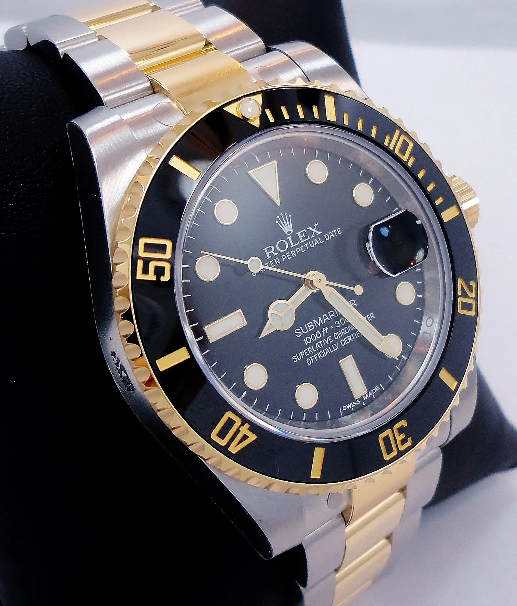 Rolex Oyster Perpetual Submariner Date 116613LN UNWORN