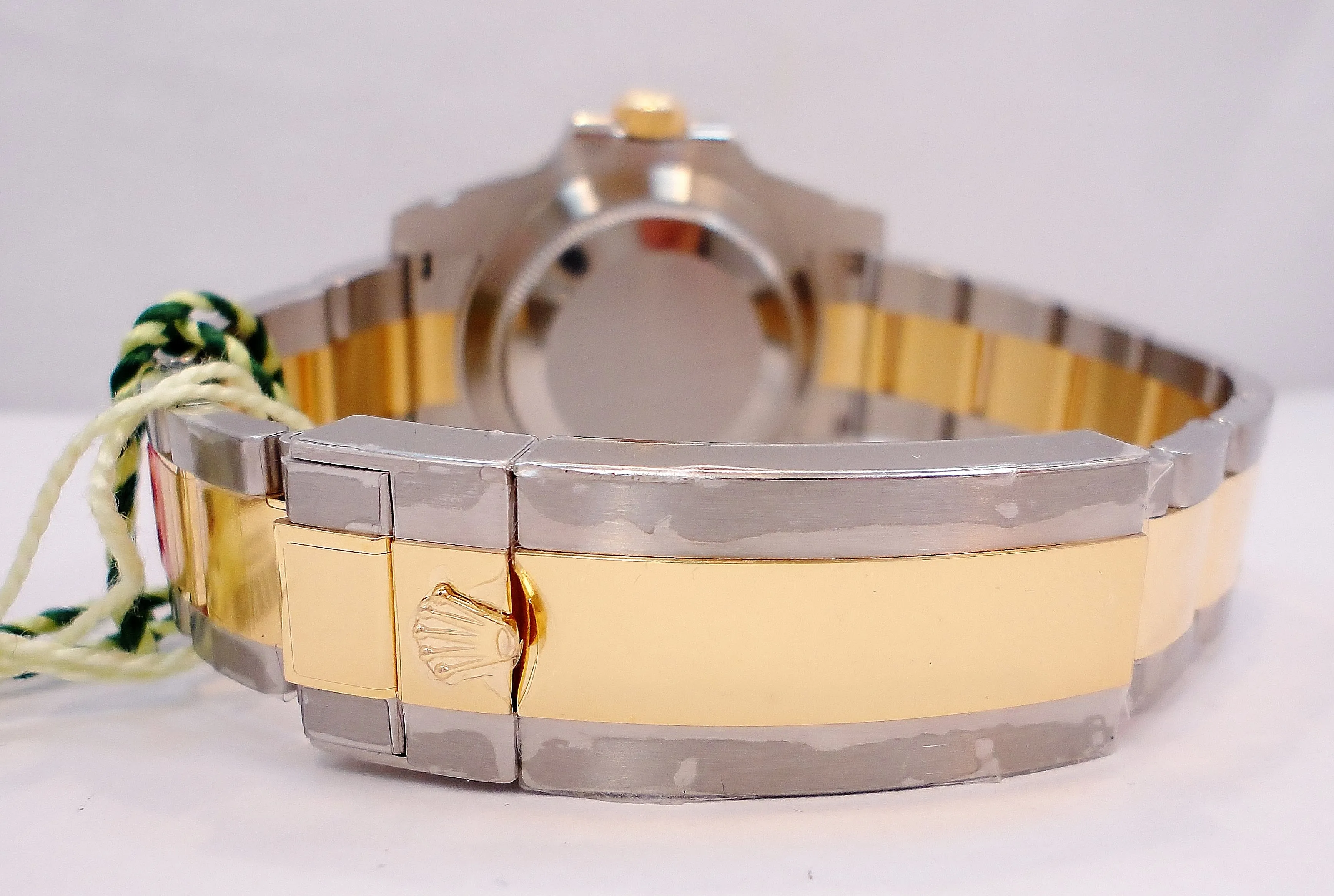 Rolex Oyster Perpetual Submariner Date 116613LN UNWORN
