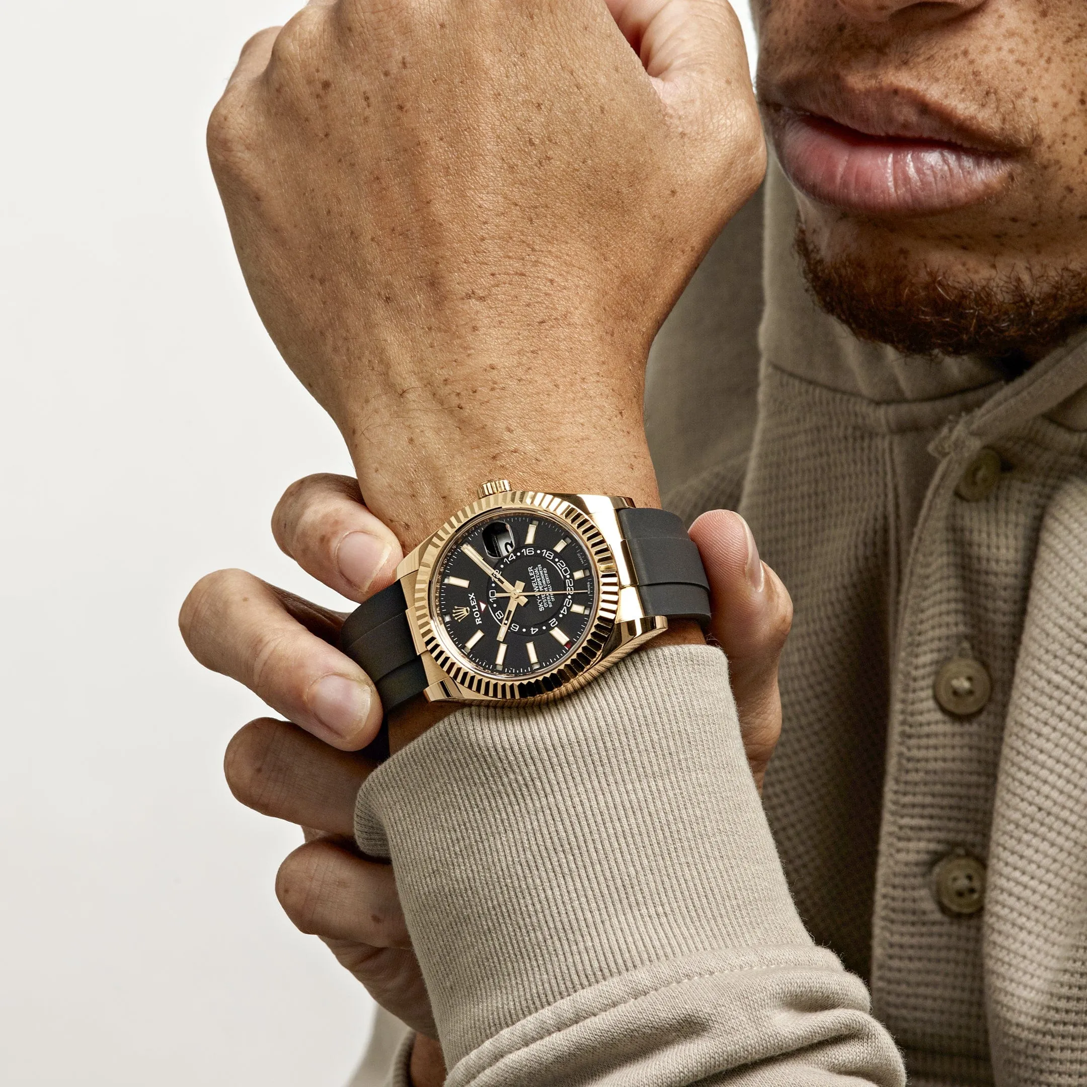 Rolex Sky-Dweller 326238 Yellow Gold  Bright Black Dial