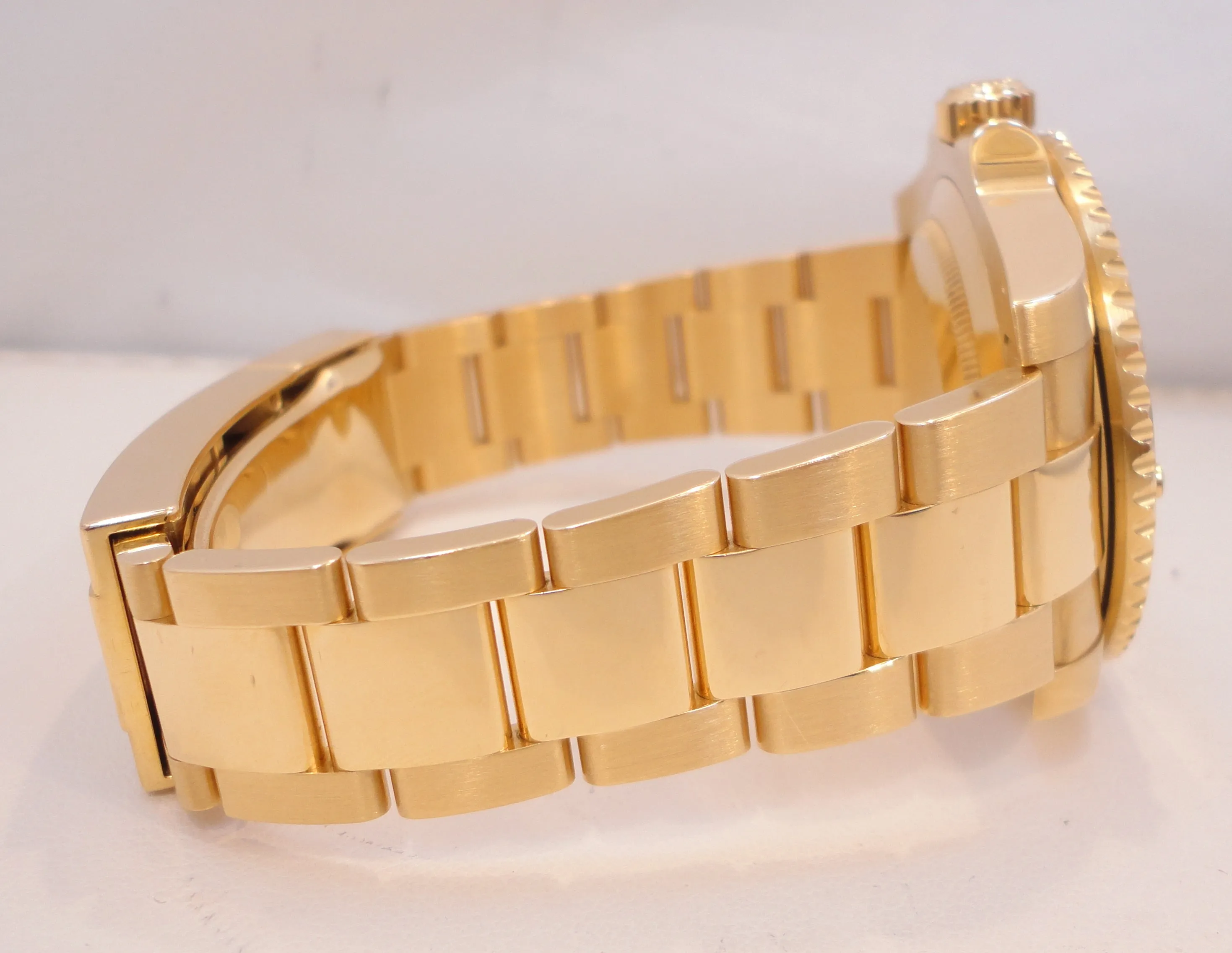 Rolex Submariner 116618LN Date Oyster Perpetual 18k yellow gold BOX/PAPERS