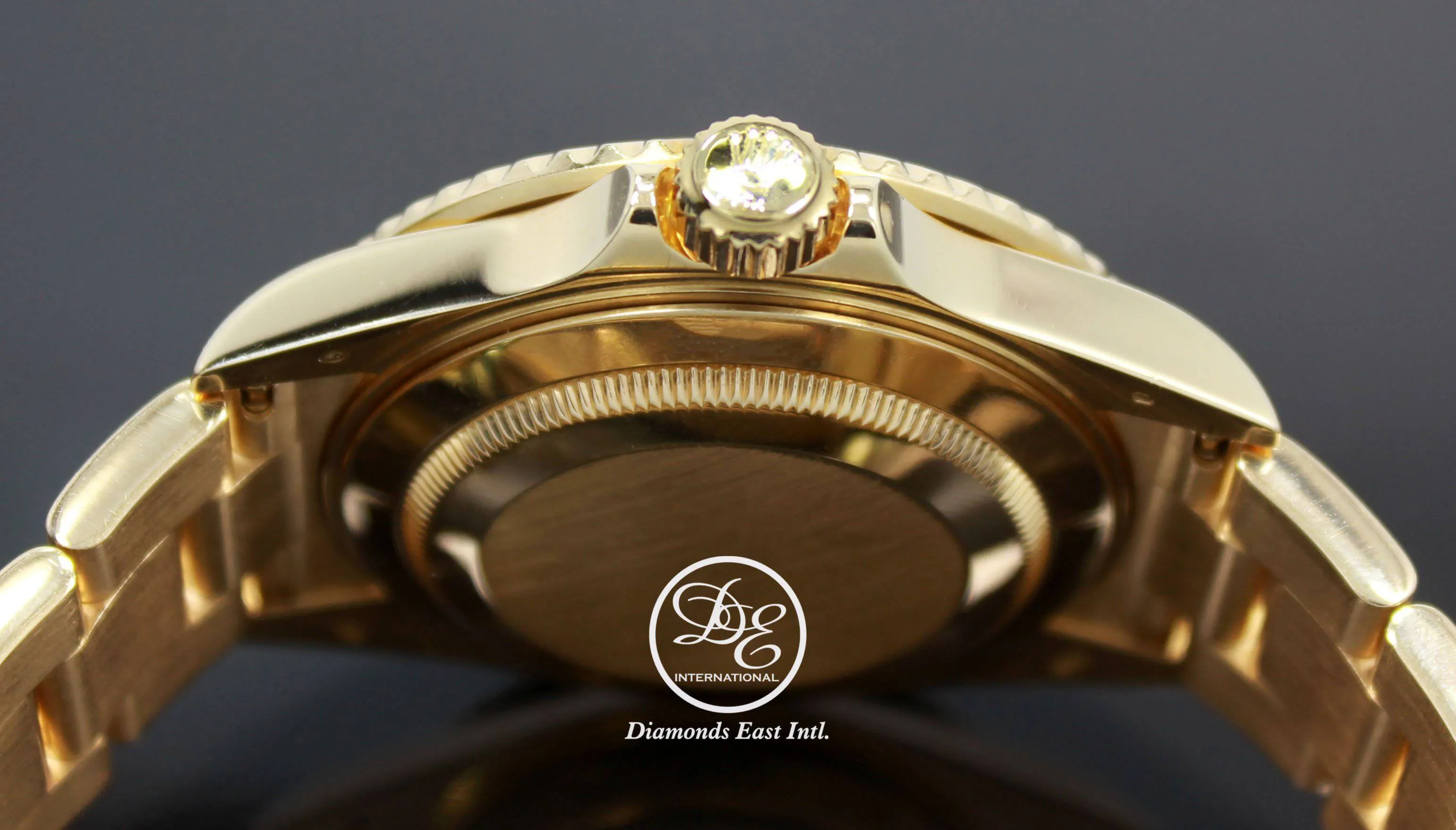 Rolex Submariner 16618 18k Yellow Gold FACTORY SERTI Blue Sapphires Diamonds Dial