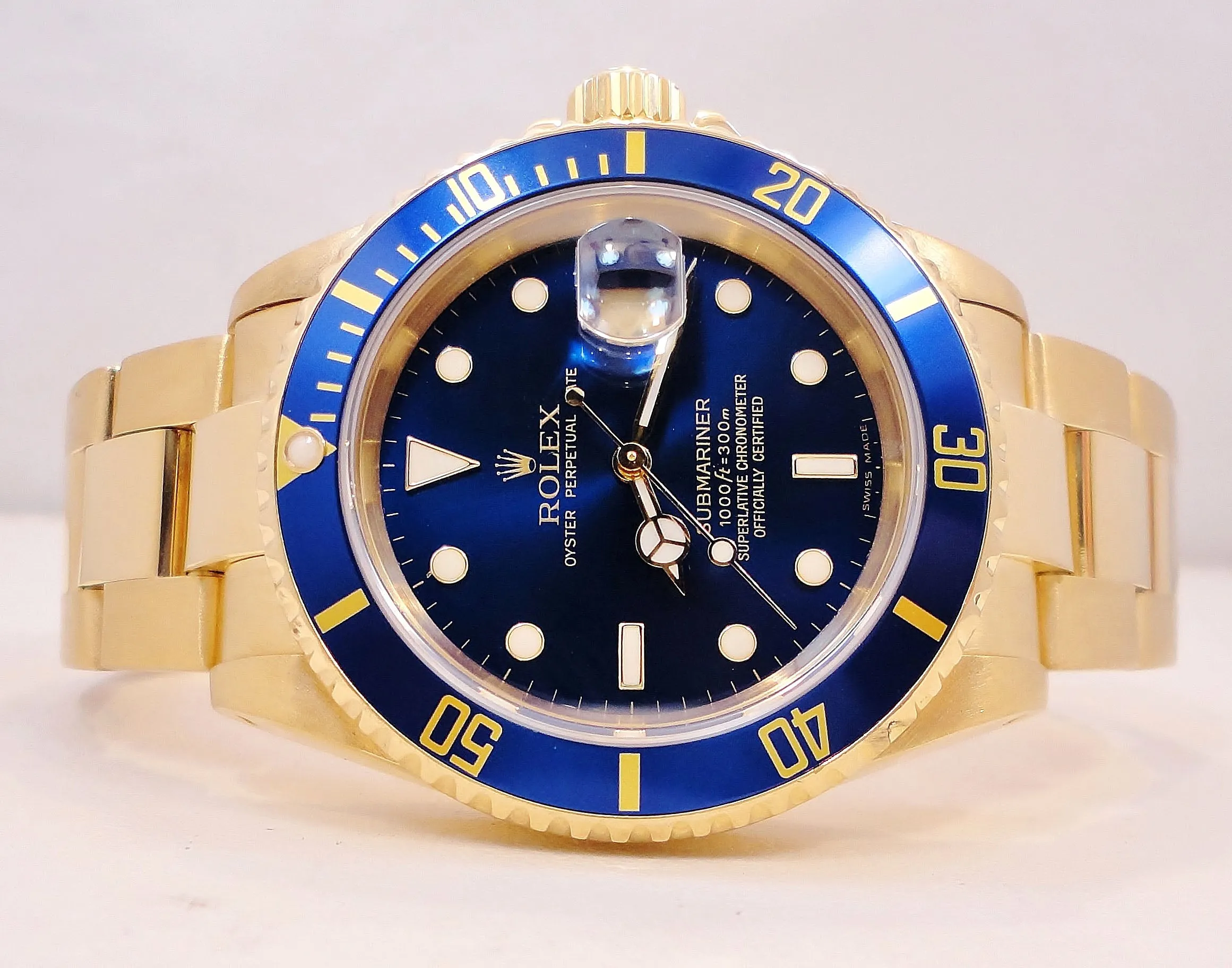 ROLEX Submariner 16618 18k Yellow Gold Oyster Blue Dial & Bezel