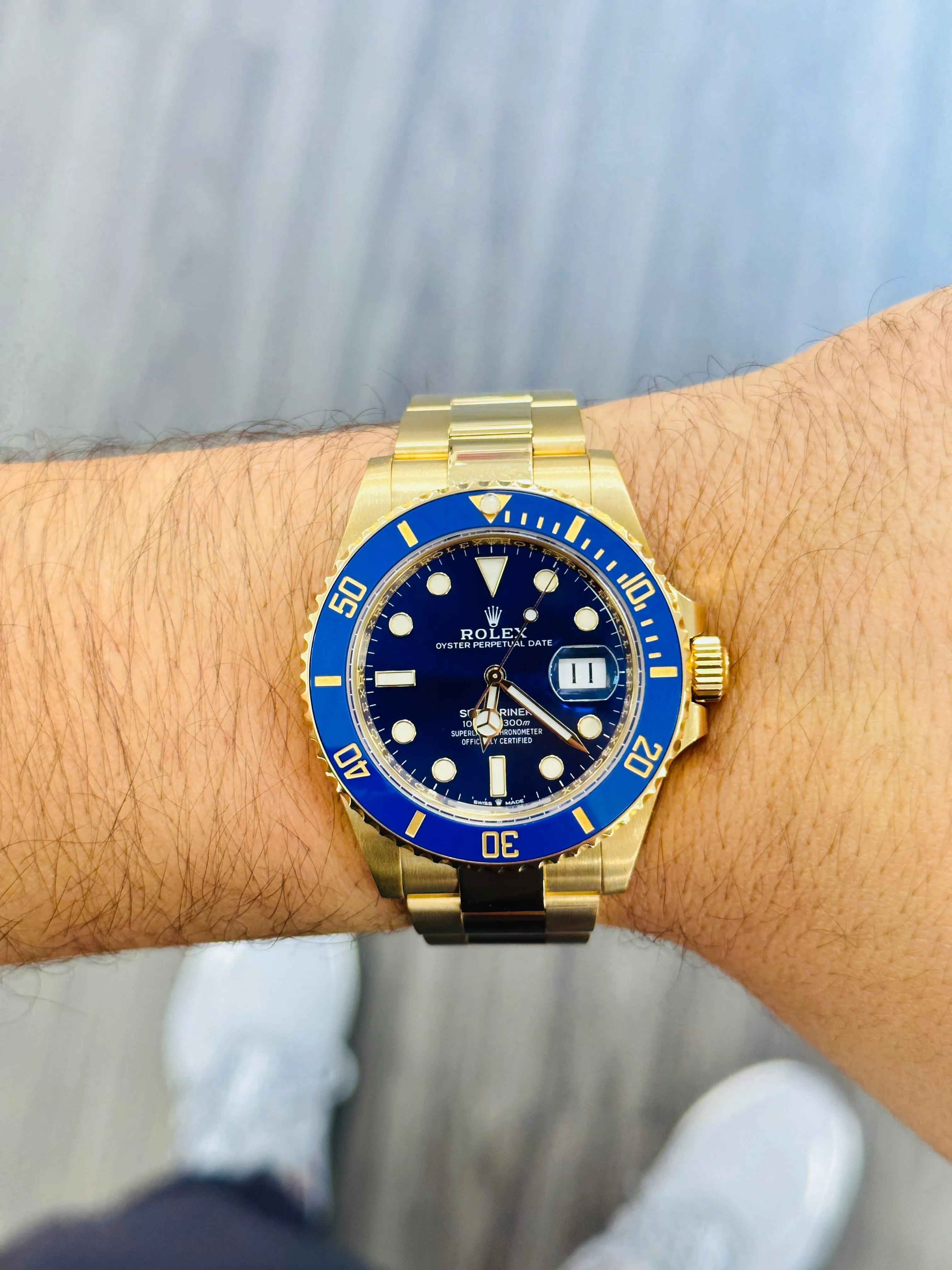 Rolex Submariner 41 Date 126618LB Box and Papers