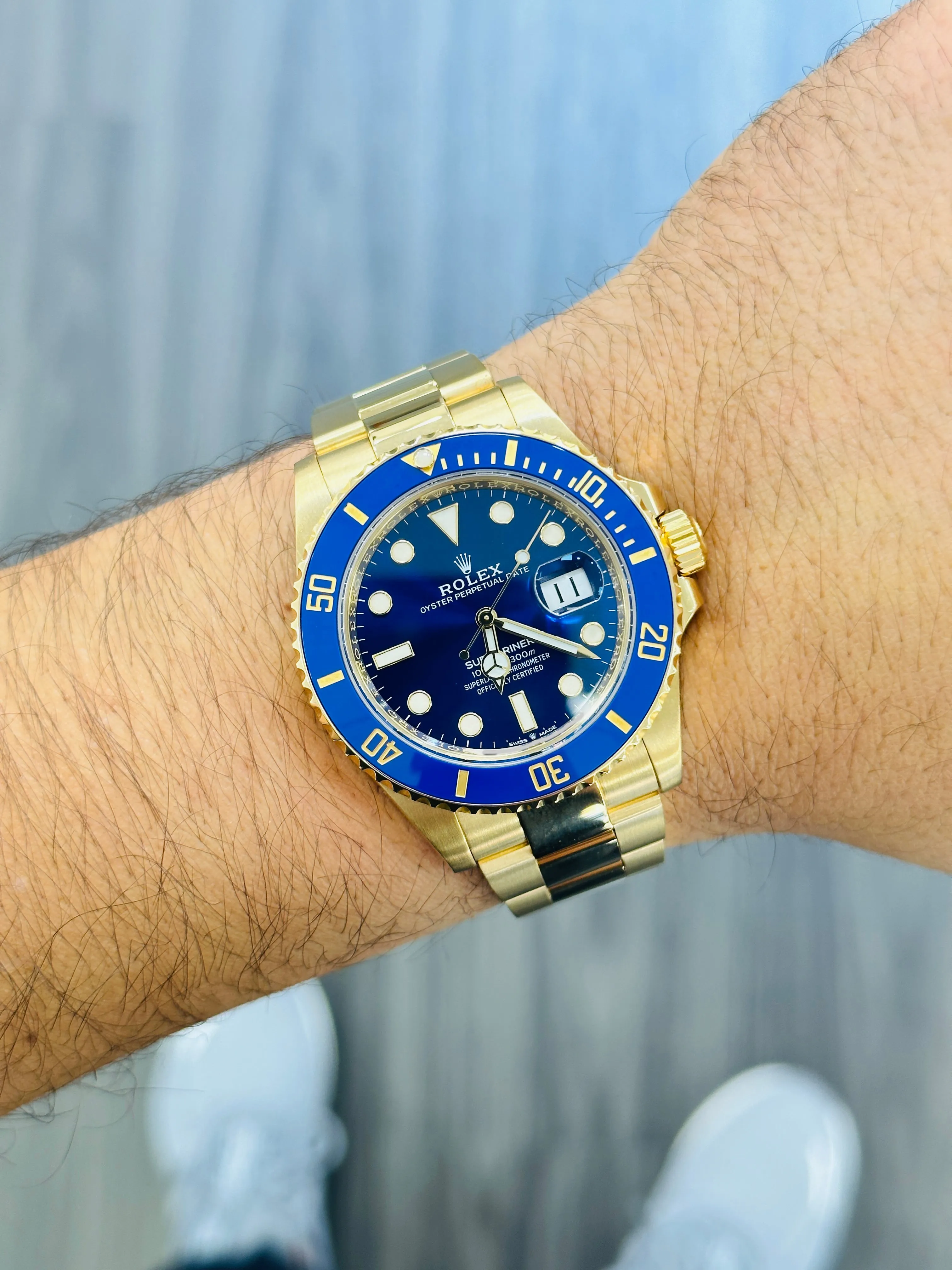 Rolex Submariner 41 Date 126618LB Box and Papers