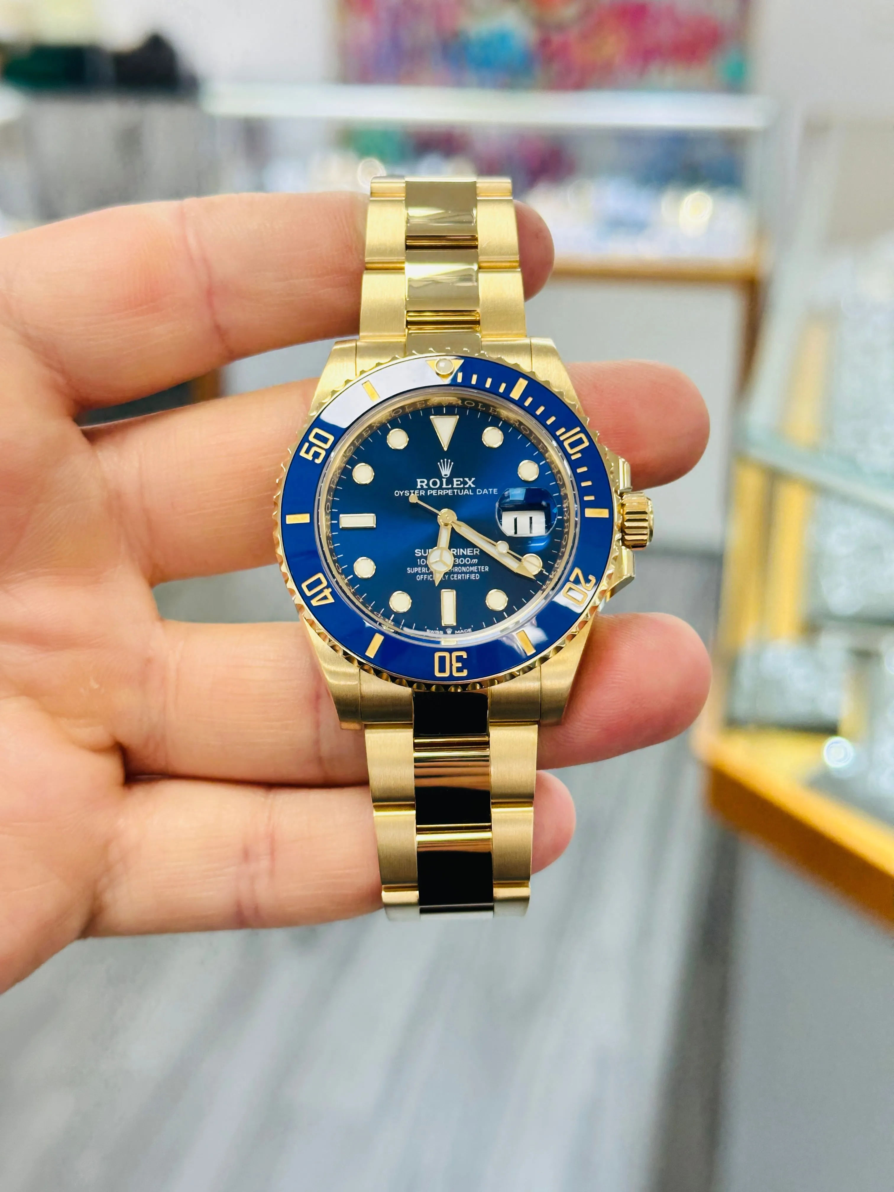 Rolex Submariner 41 Date 126618LB Box and Papers