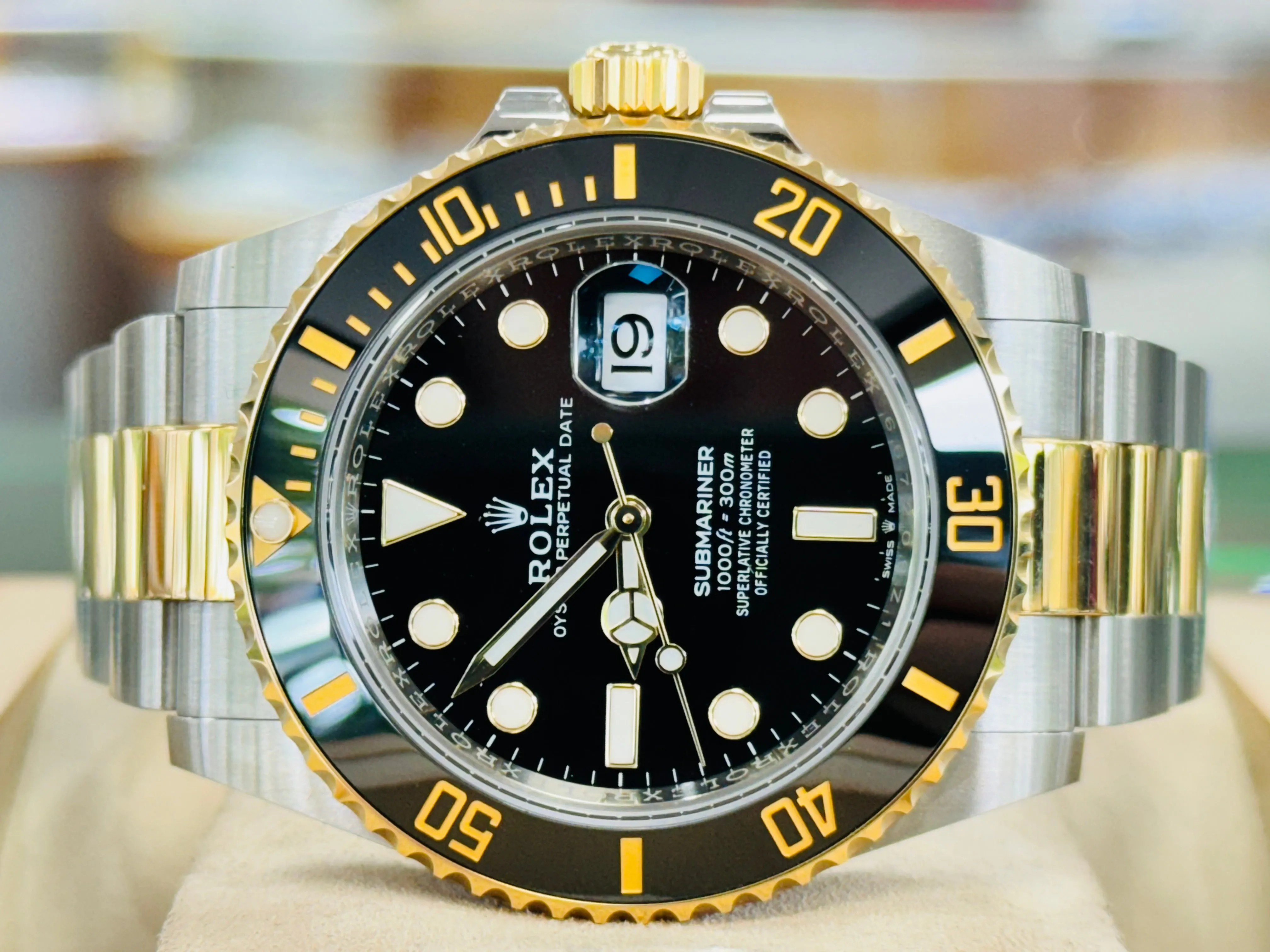 Rolex Submariner 41mm 126613LN Date Black Dial MINT Box and Papers