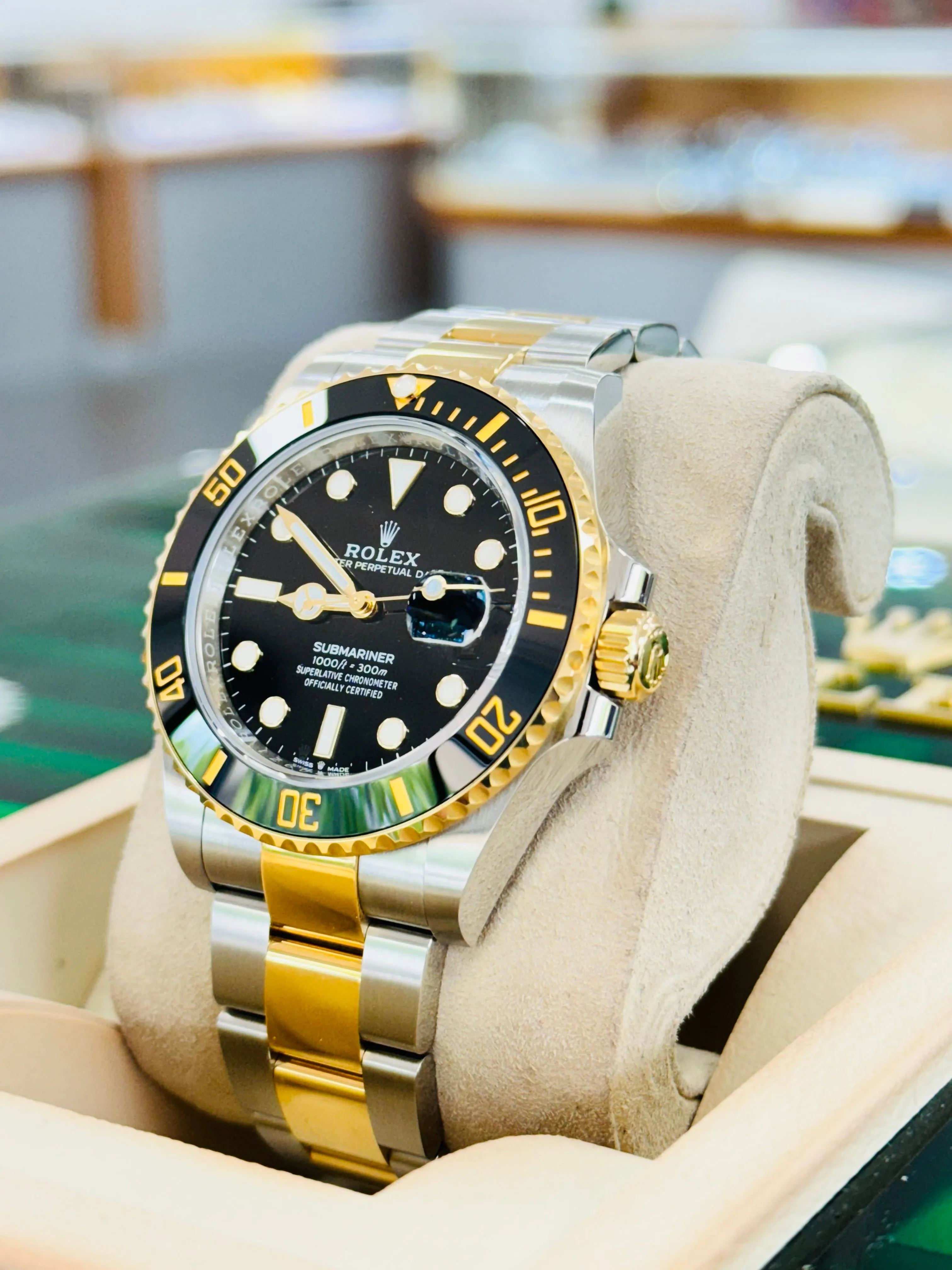 Rolex Submariner 41mm 126613LN Date Black Dial MINT Box and Papers
