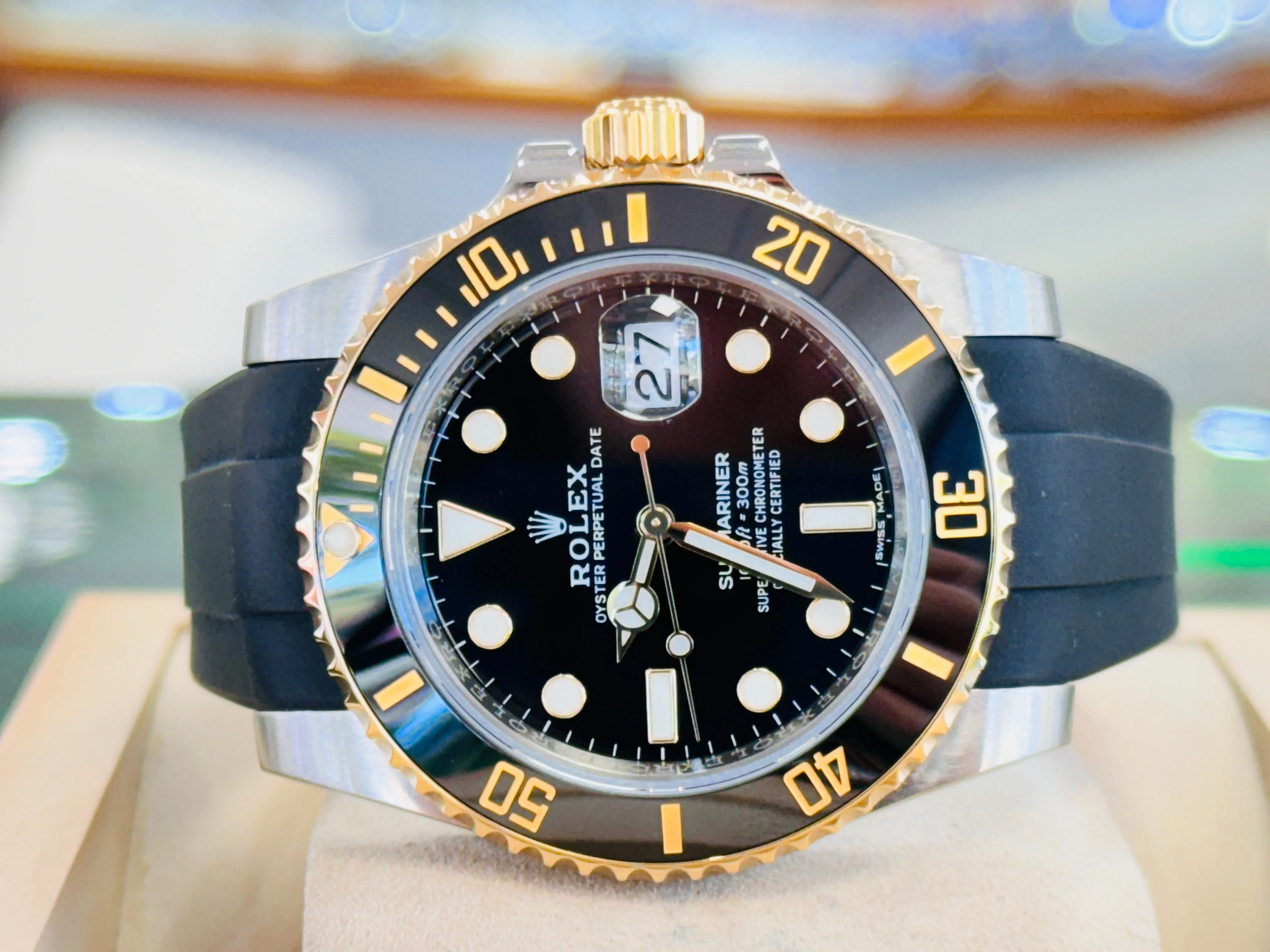 Rolex Submariner Date 116613LN 40 Black Dial Rubber B   Original OYSTER STEEL/GOLD BAND Watch Box/Paper