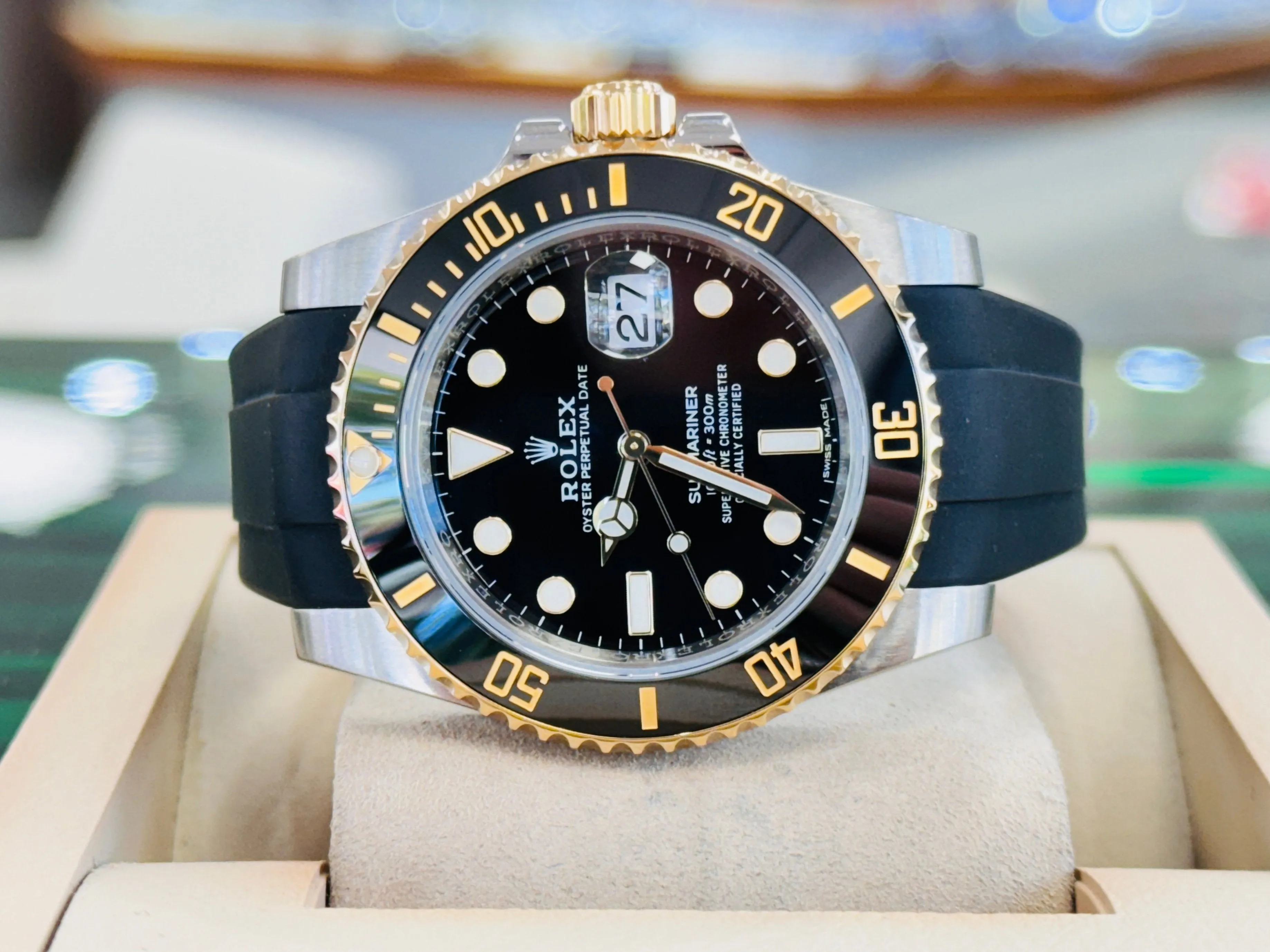 Rolex Submariner Date 116613LN 40 Black Dial Rubber B   Original OYSTER STEEL/GOLD BAND Watch Box/Paper
