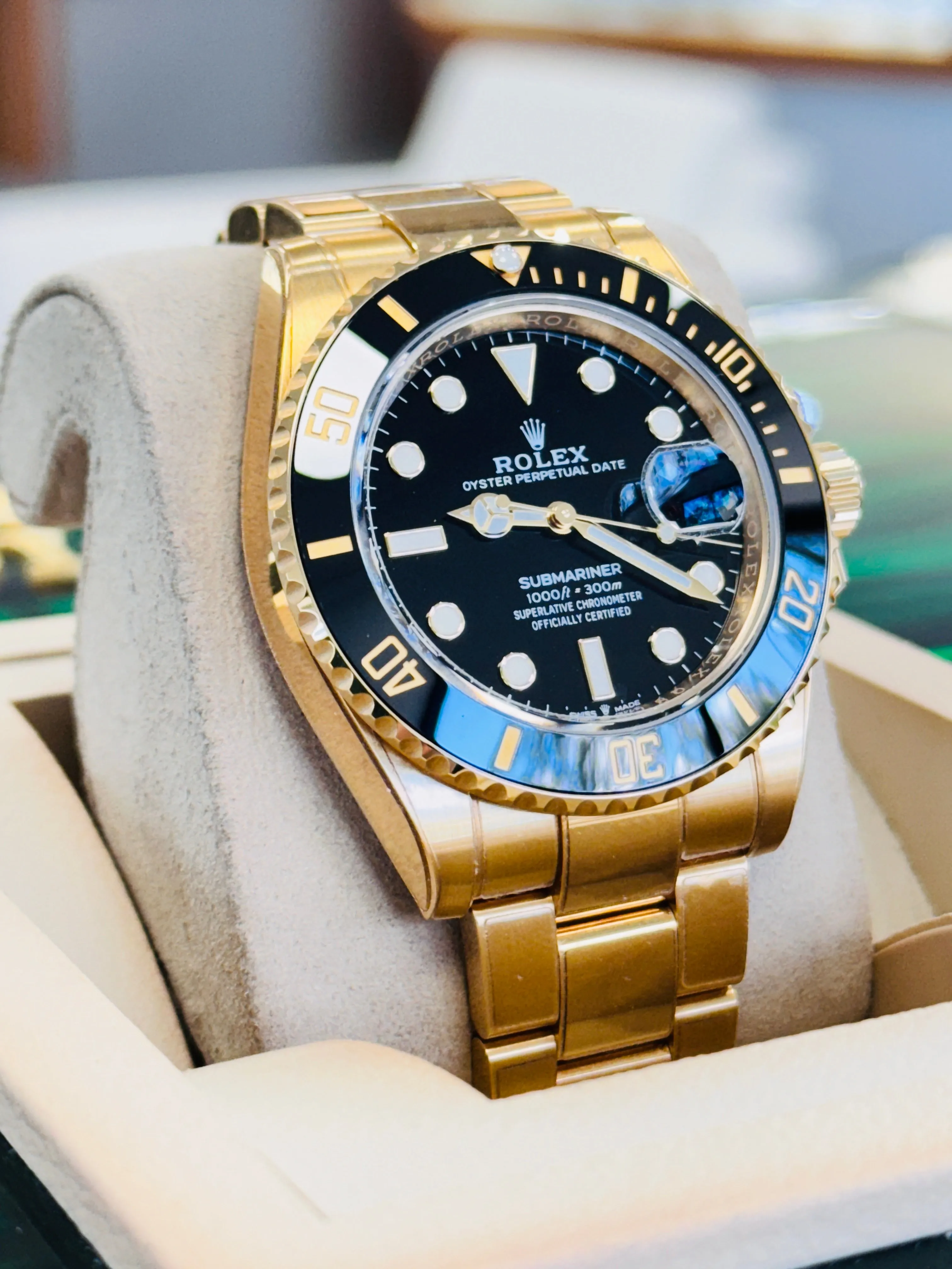 Rolex Submariner Date 126618 LN 41 18K Yellow Gold Black Dial BOX/PAPERS