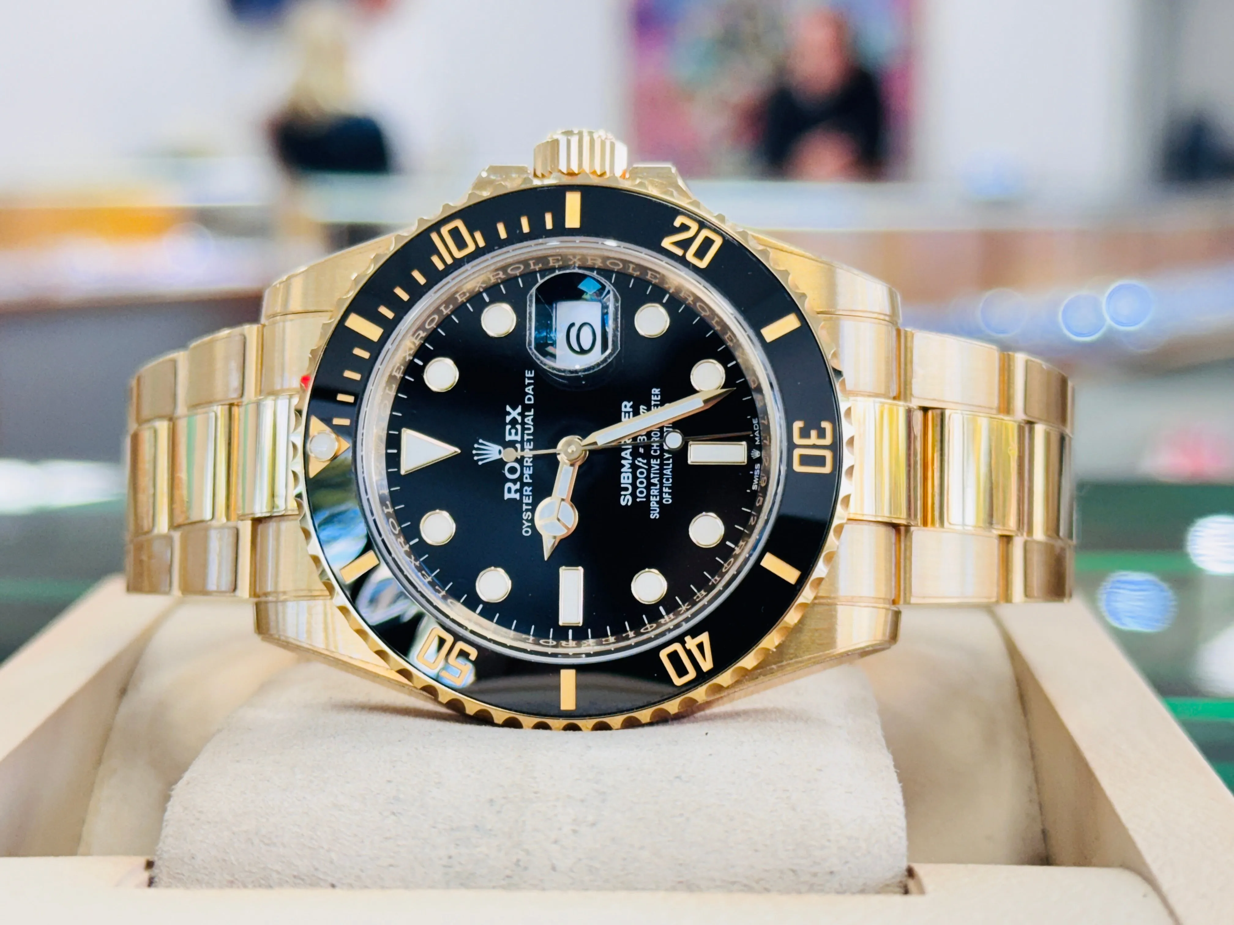 Rolex Submariner Date 126618 LN 41 18K Yellow Gold Black Dial BOX/PAPERS