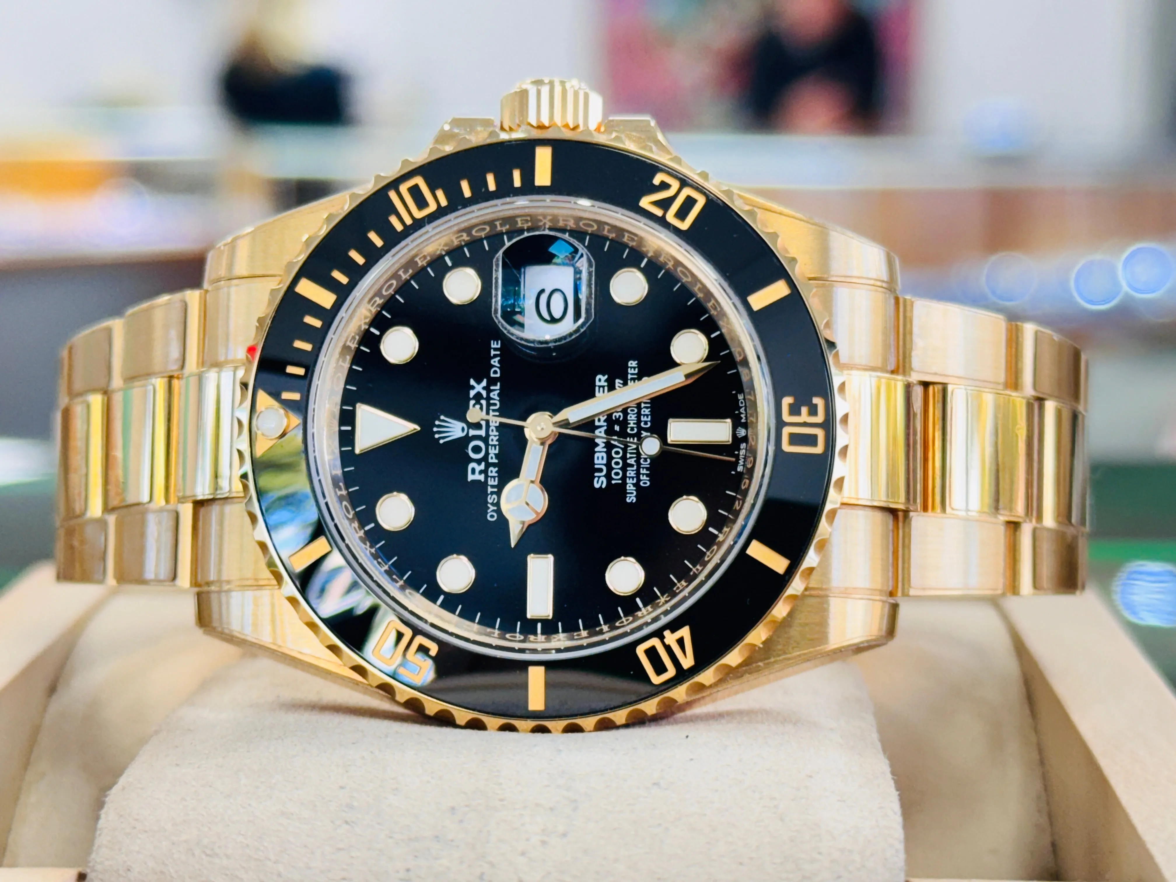 Rolex Submariner Date 126618 LN 41 18K Yellow Gold Black Dial BOX/PAPERS