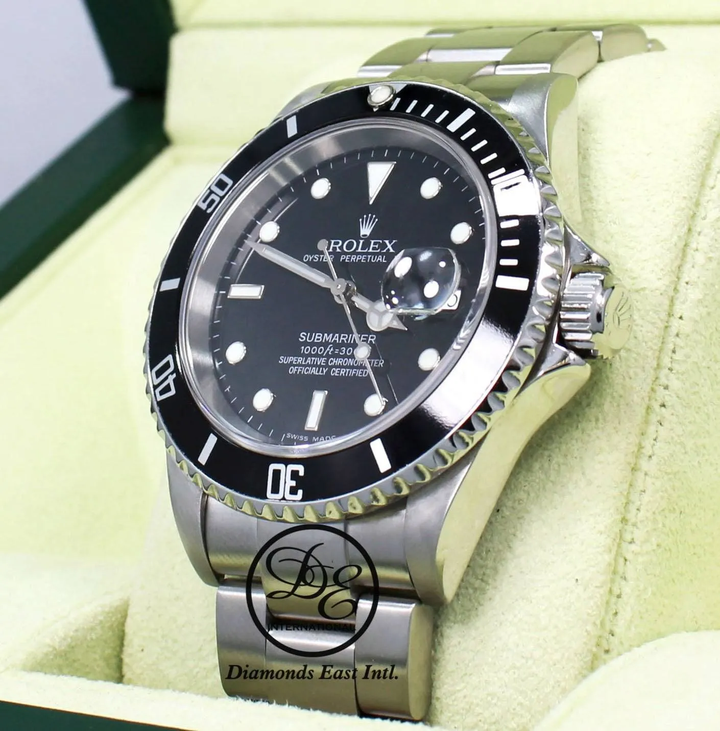 ROLEX Submariner Date 16610 NO HOLES IN CASE Oyster SS Black Dial Watch